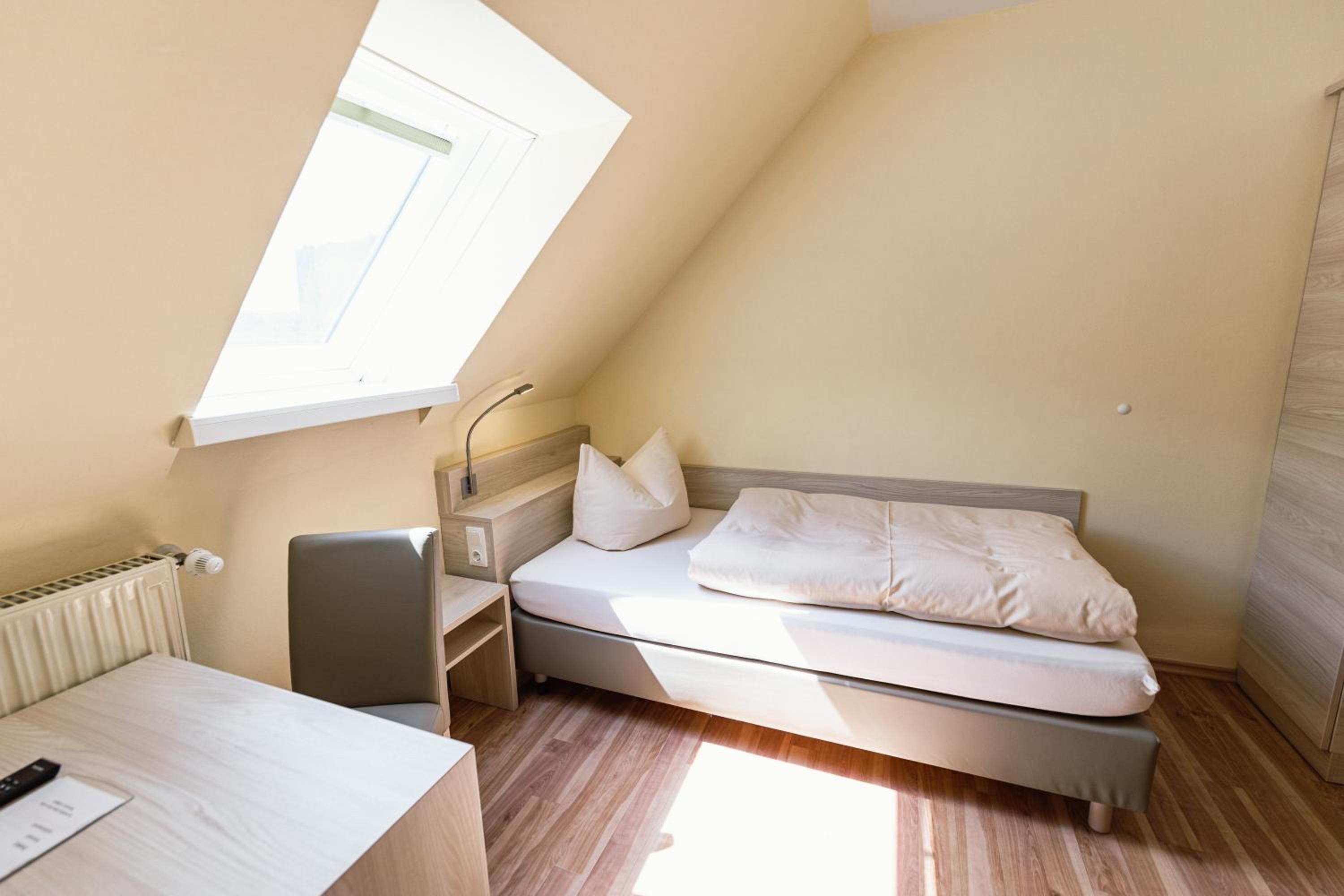 Single Room photo 1