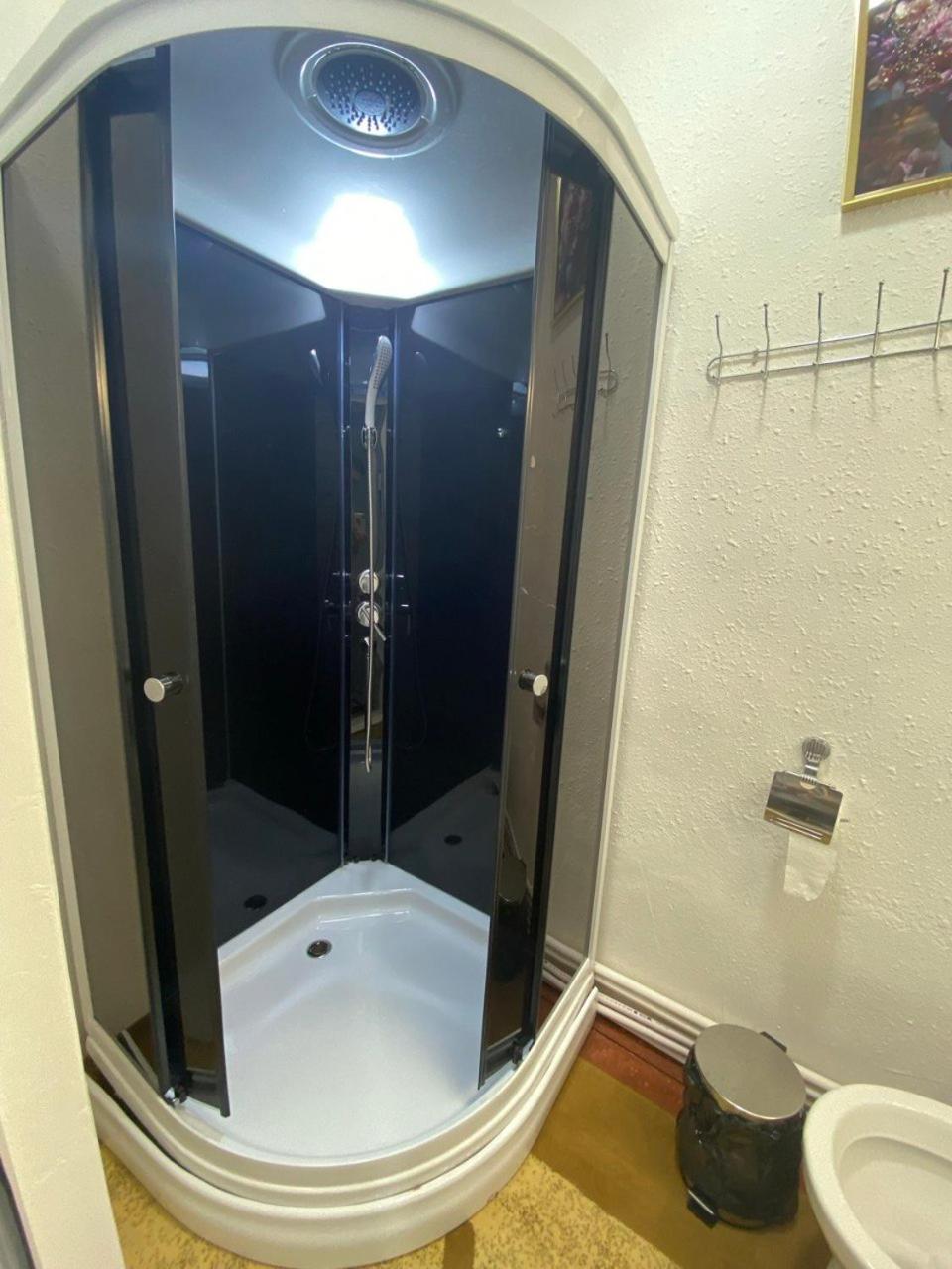 Triple Room With Private Bathroom photo 2