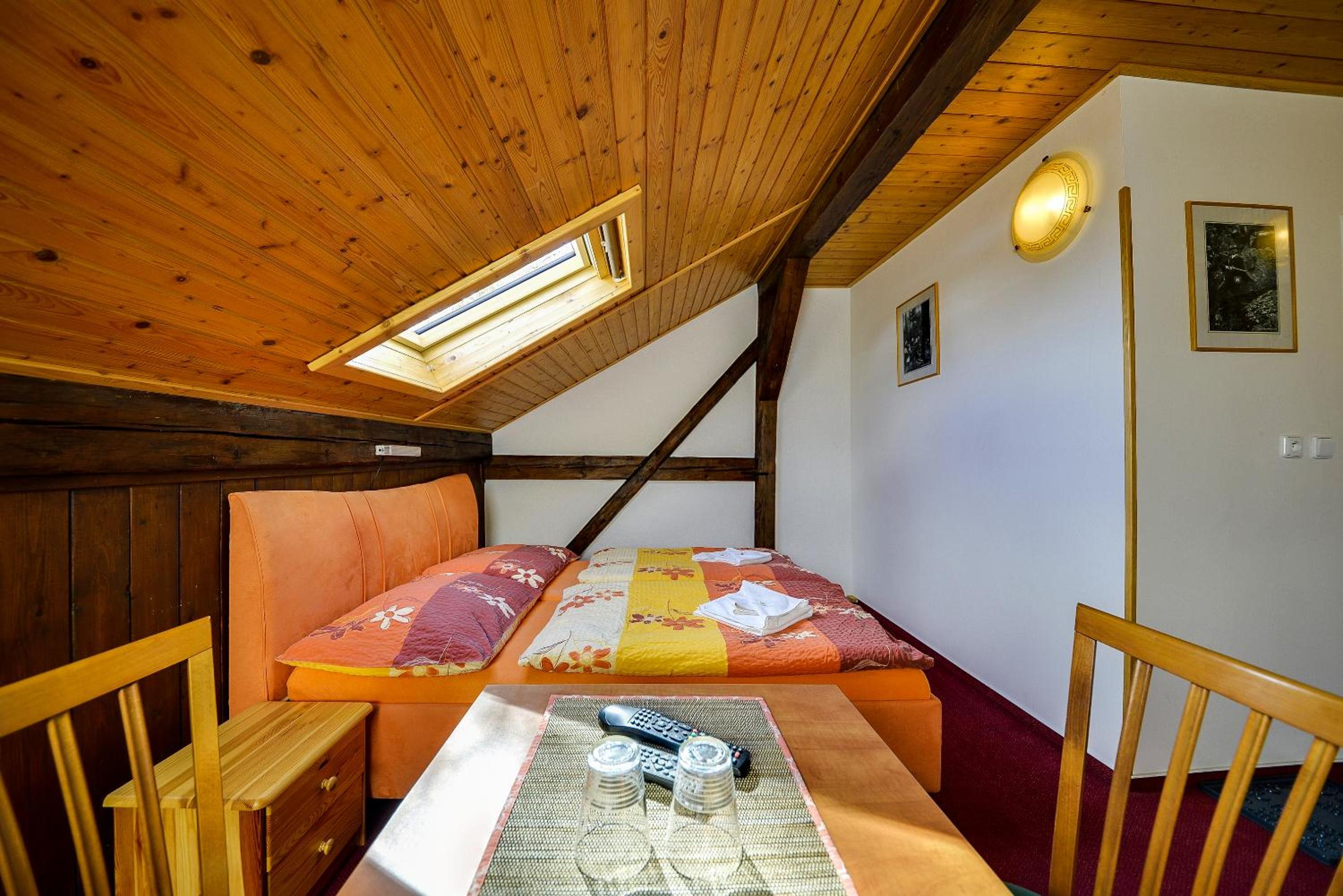 Standard Double Room photo 2