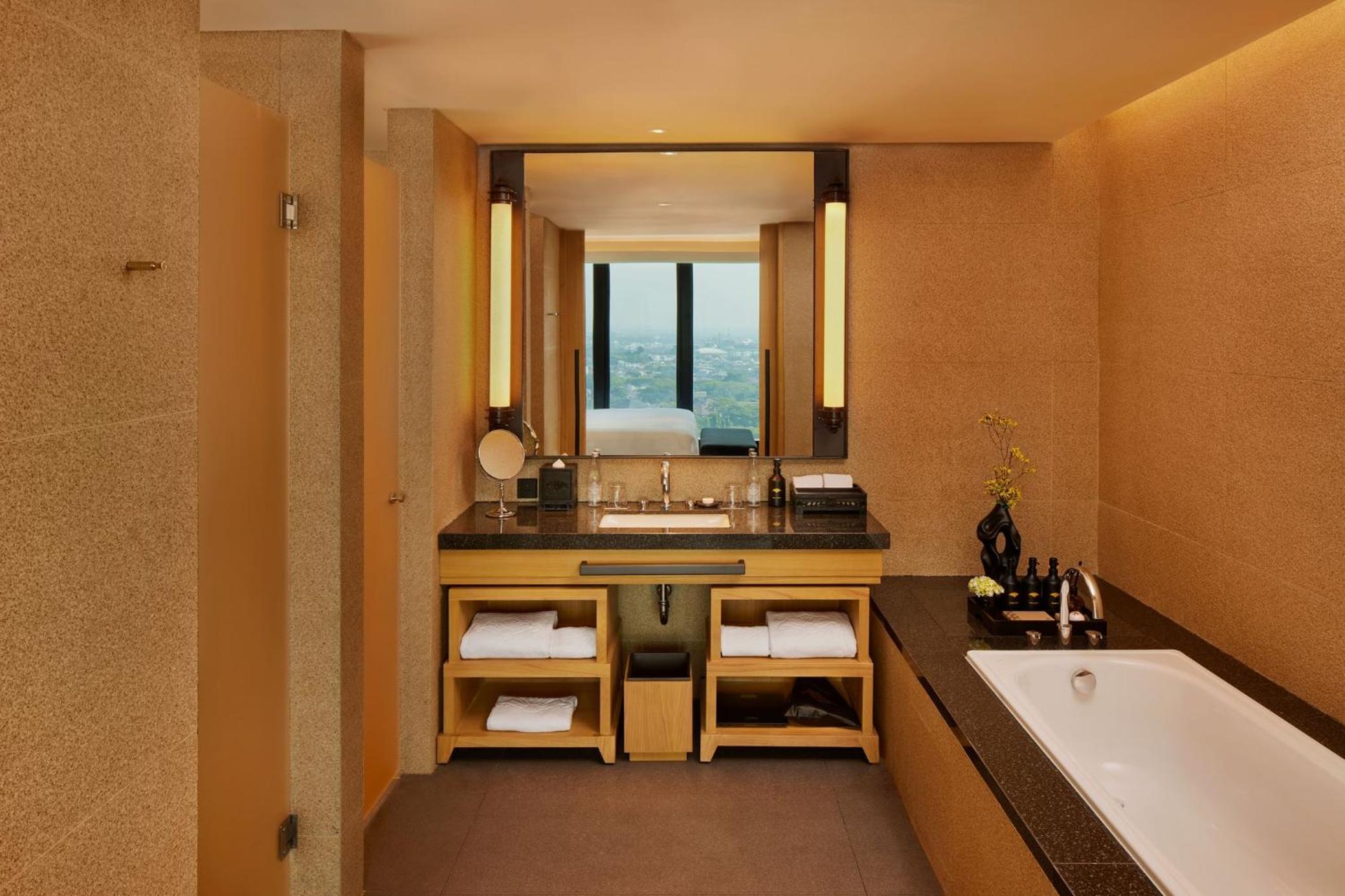 Wijaya Suite - Photo 2