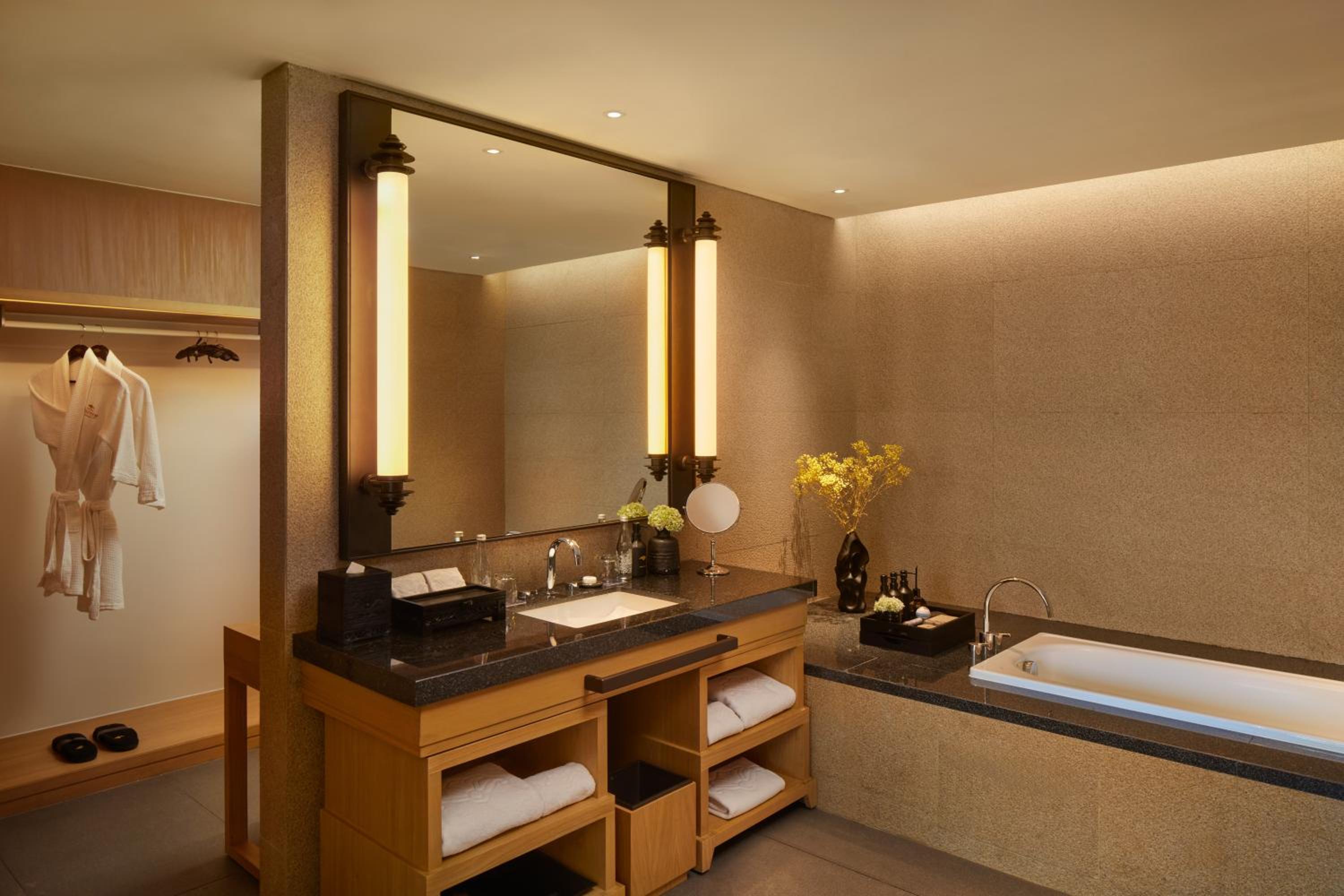 Kraton Suite - Photo 3