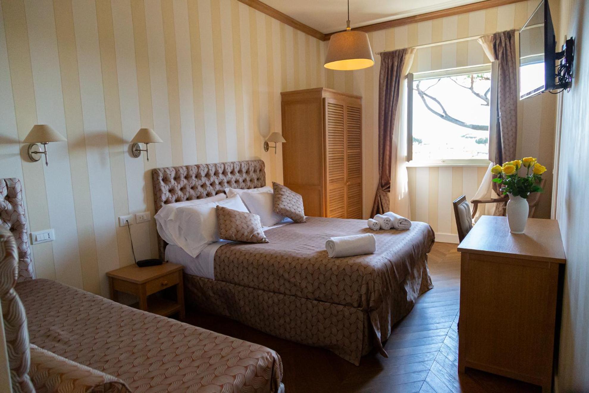 Superior Triple Room - Photo 3