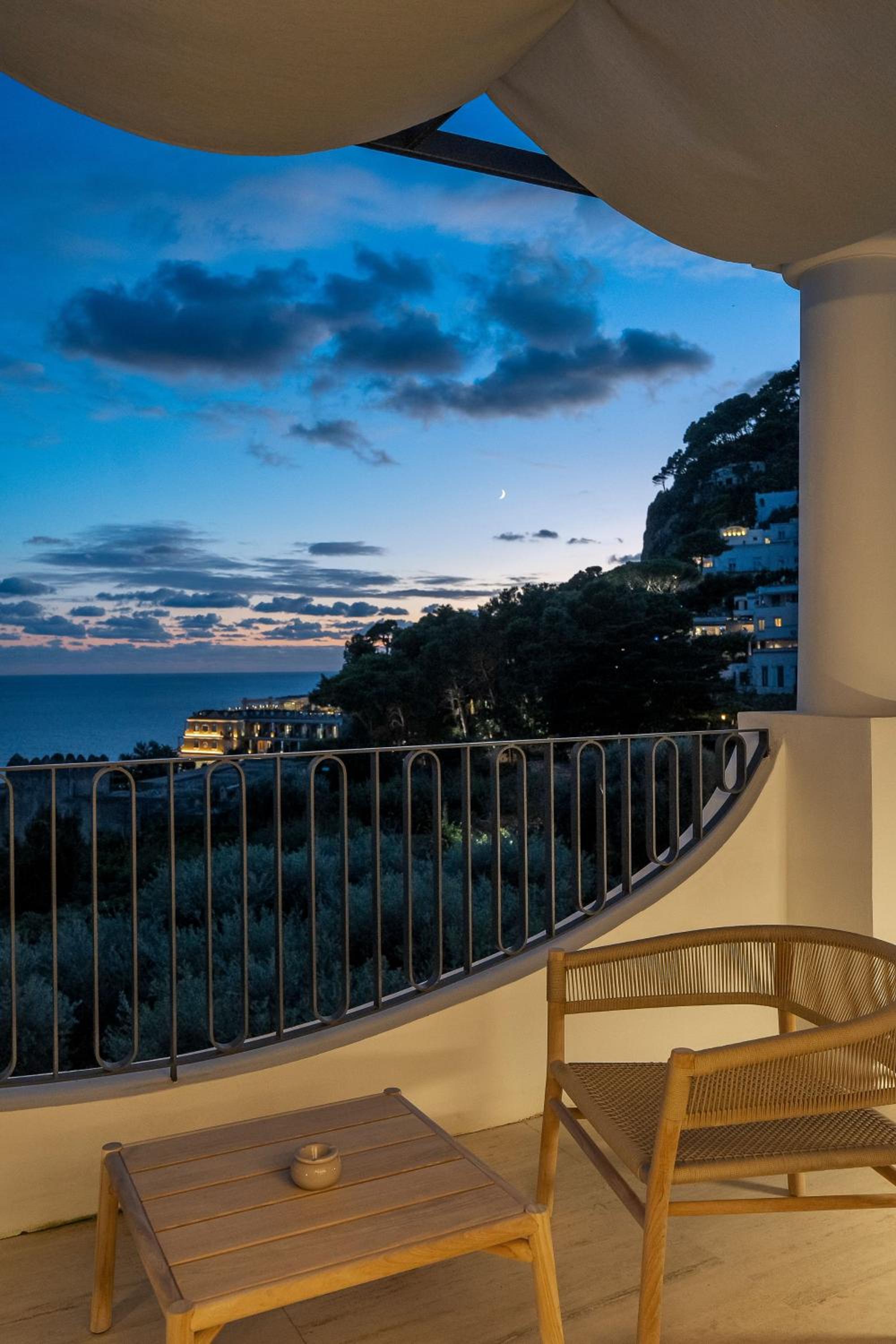 Suite with Sea View