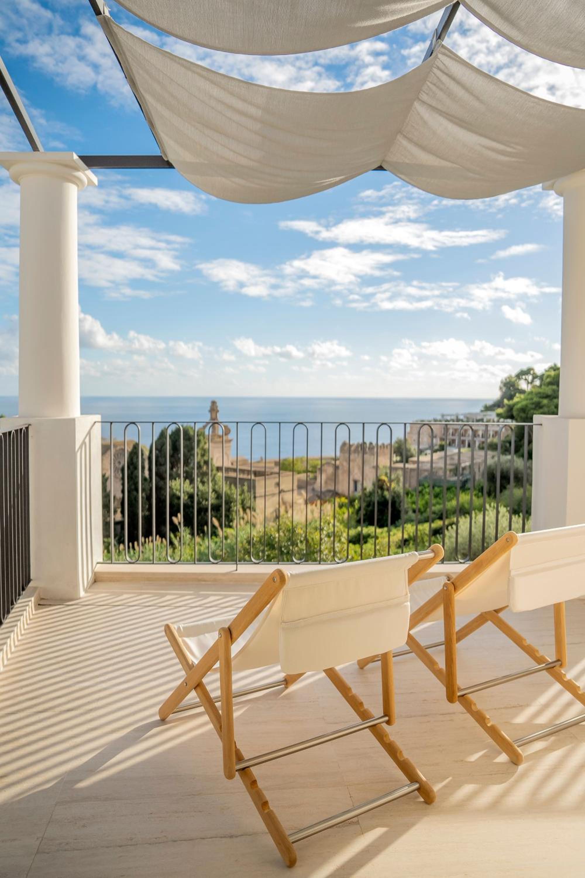 Suite with Sea View