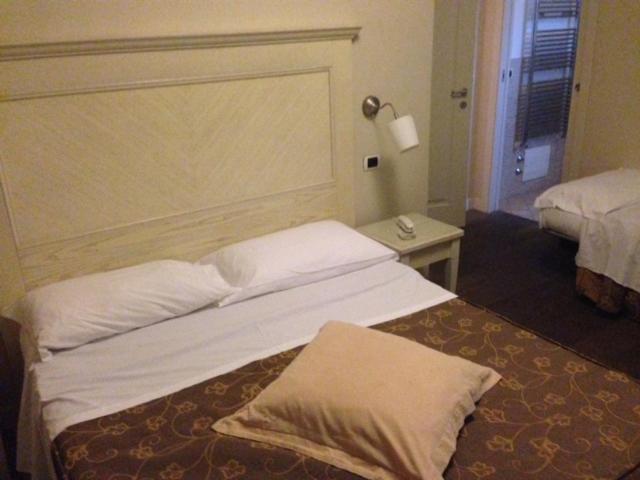 Superior Triple Room - Photo 6