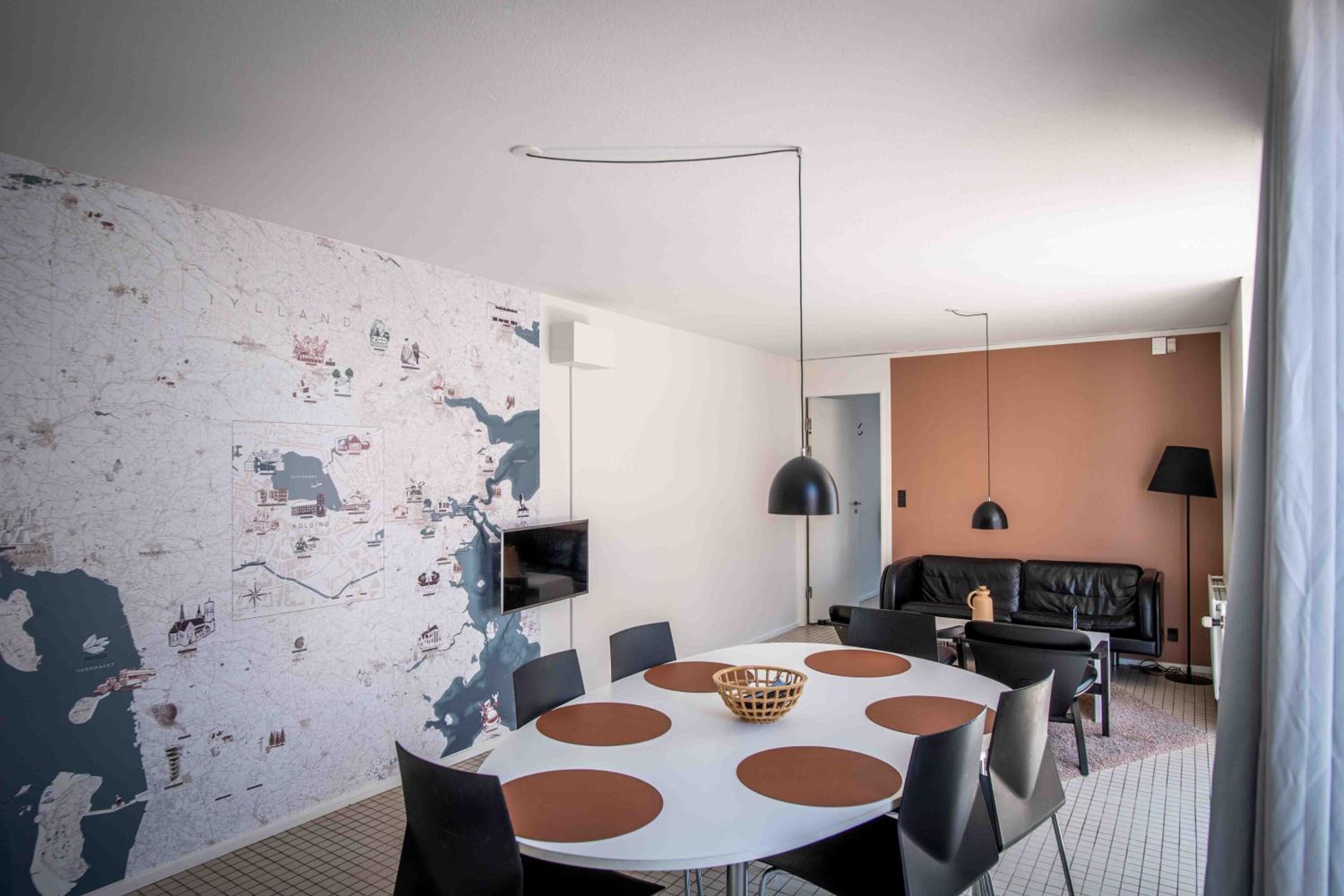 Three-Bedroom Apartment with Street View