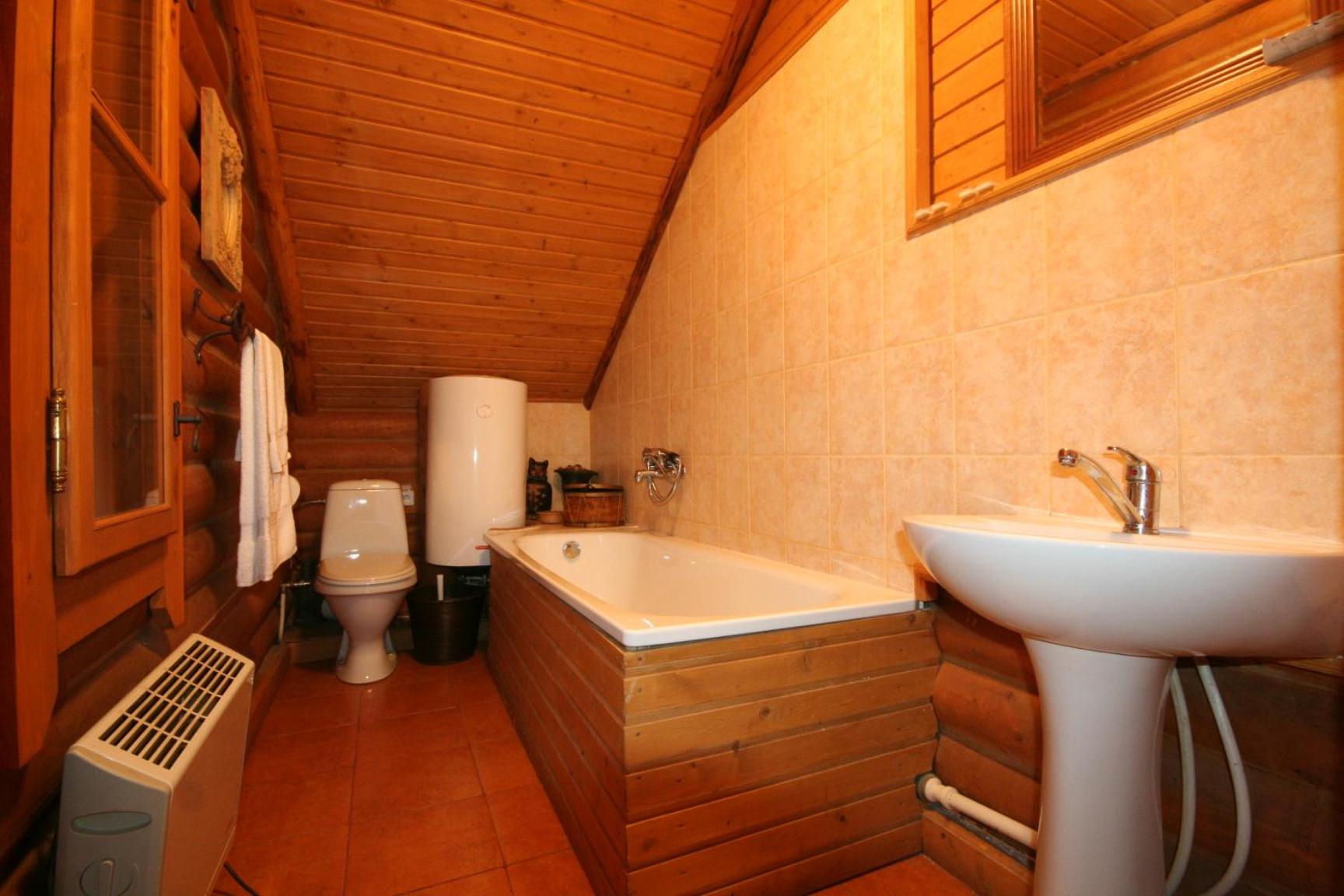 Quadruple Room with Bath photo 2