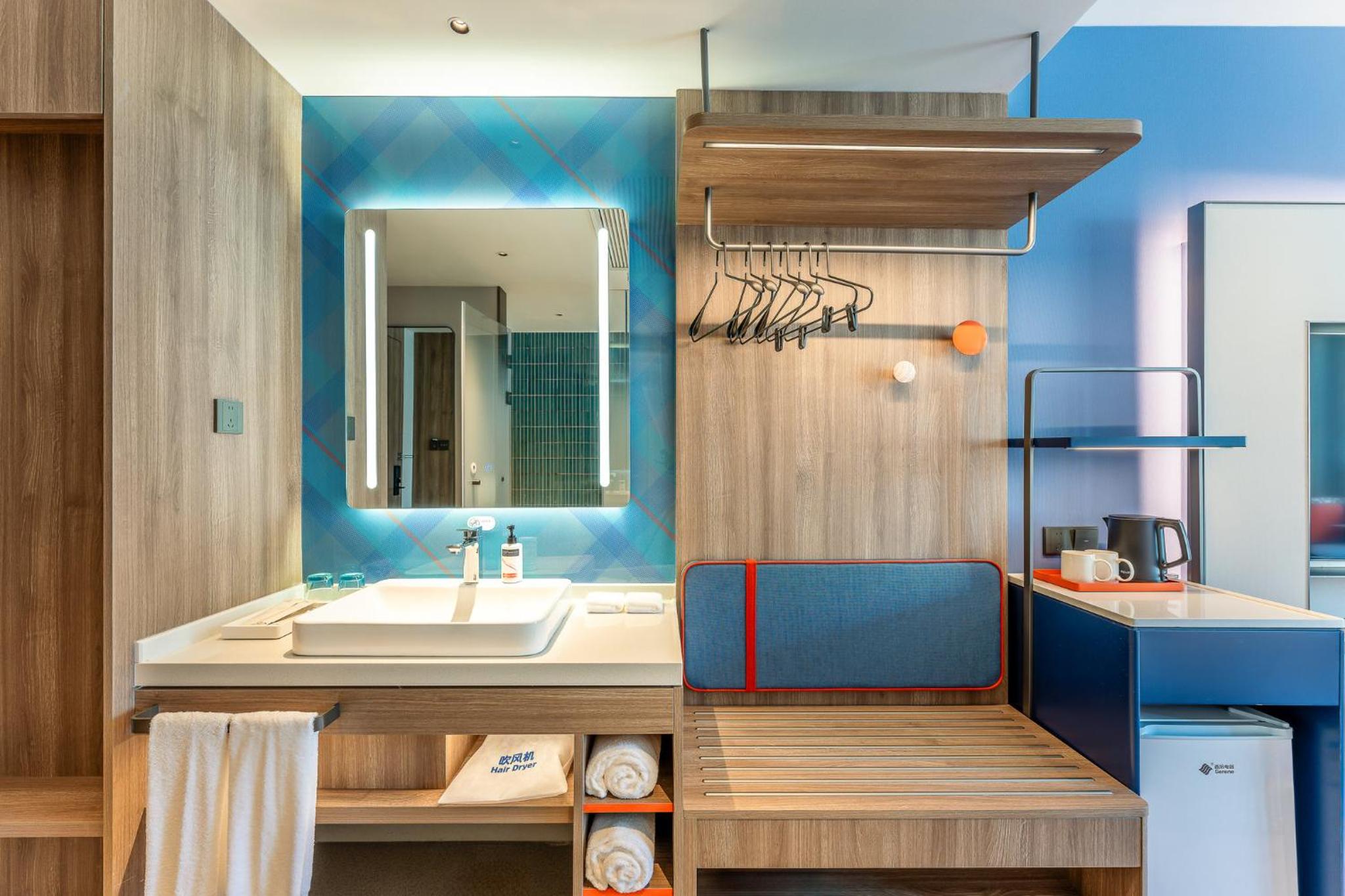 Standard King Room with Mini-bar photo 1