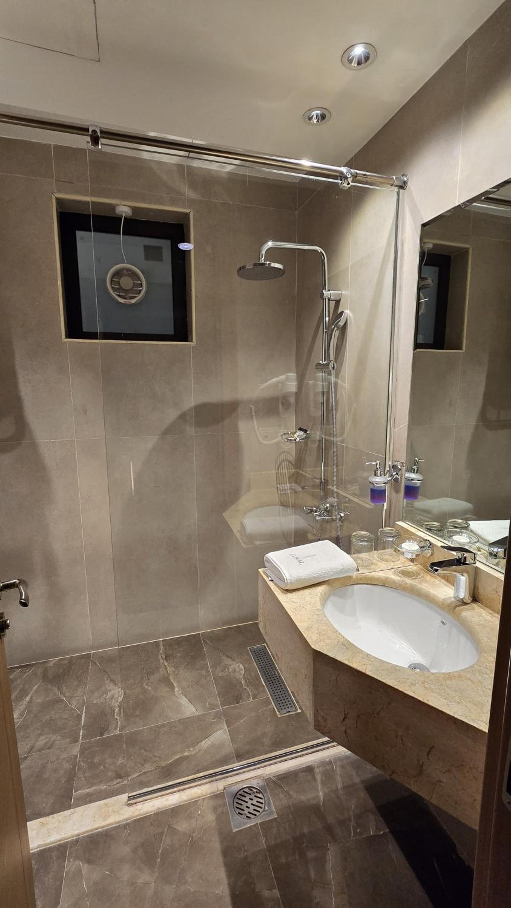 Single Room - Photo 4