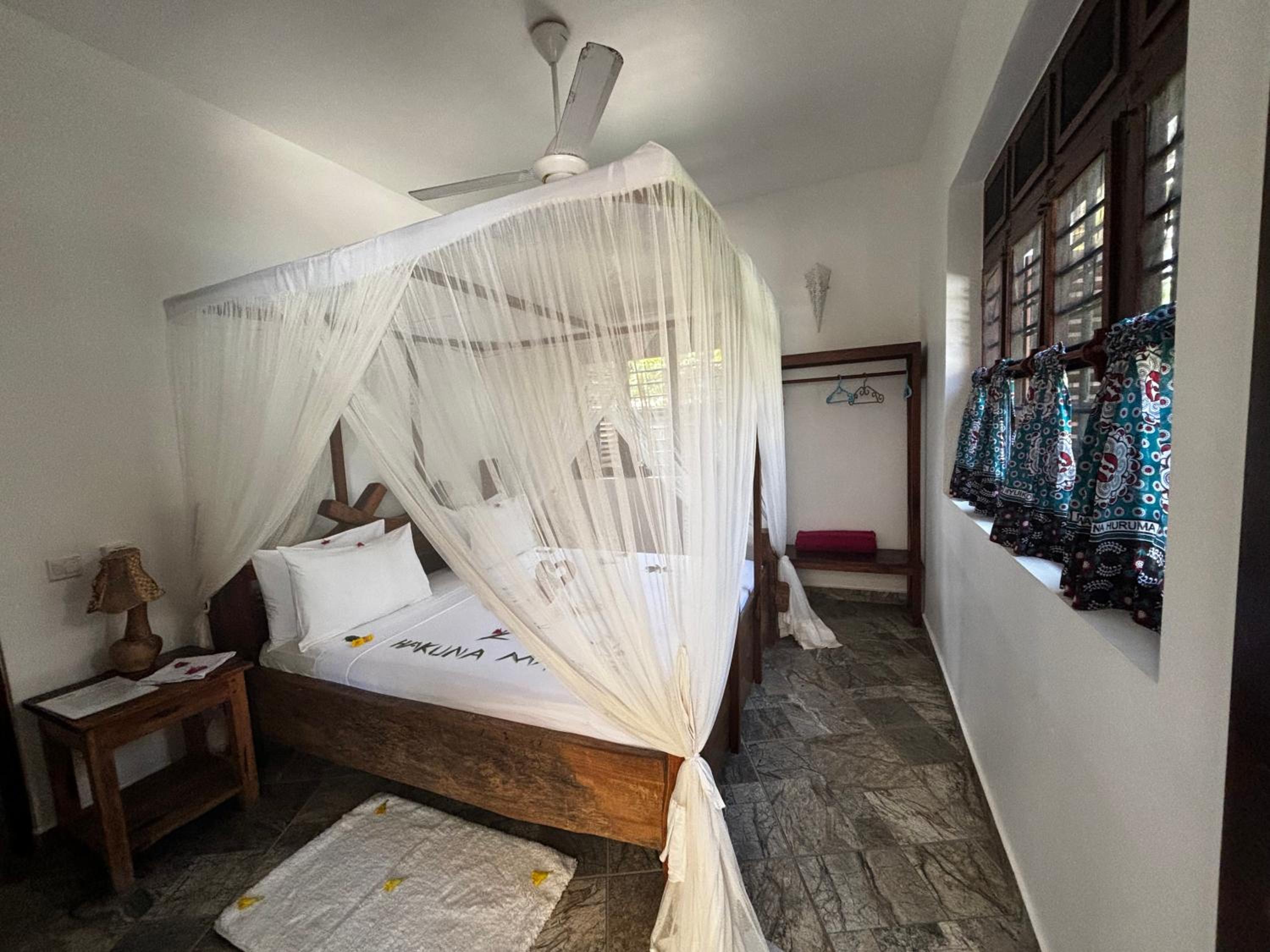 Family Room with Sea View - Photo 11