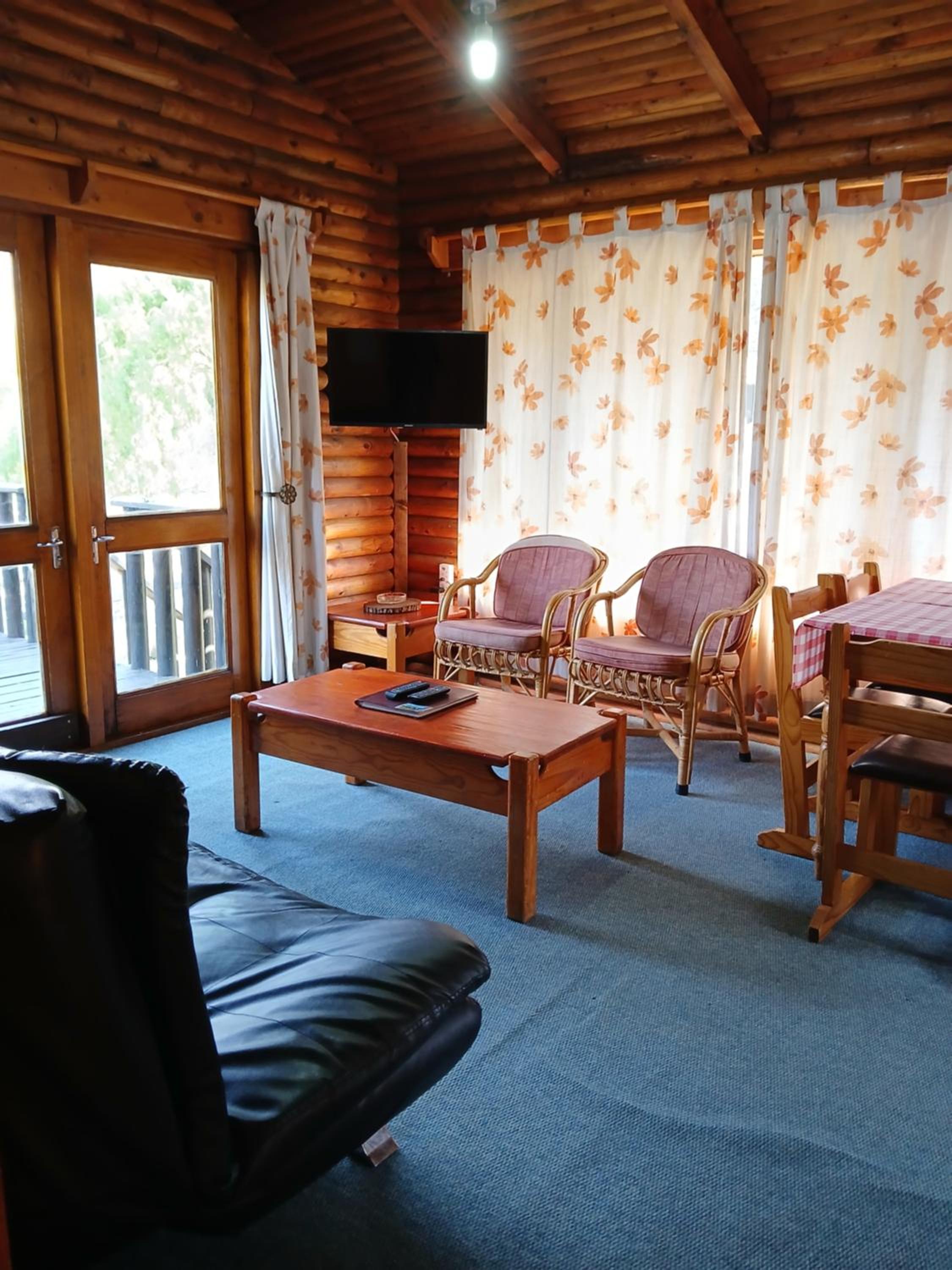 Bungalow (4-6 Sleeper) - Photo 15