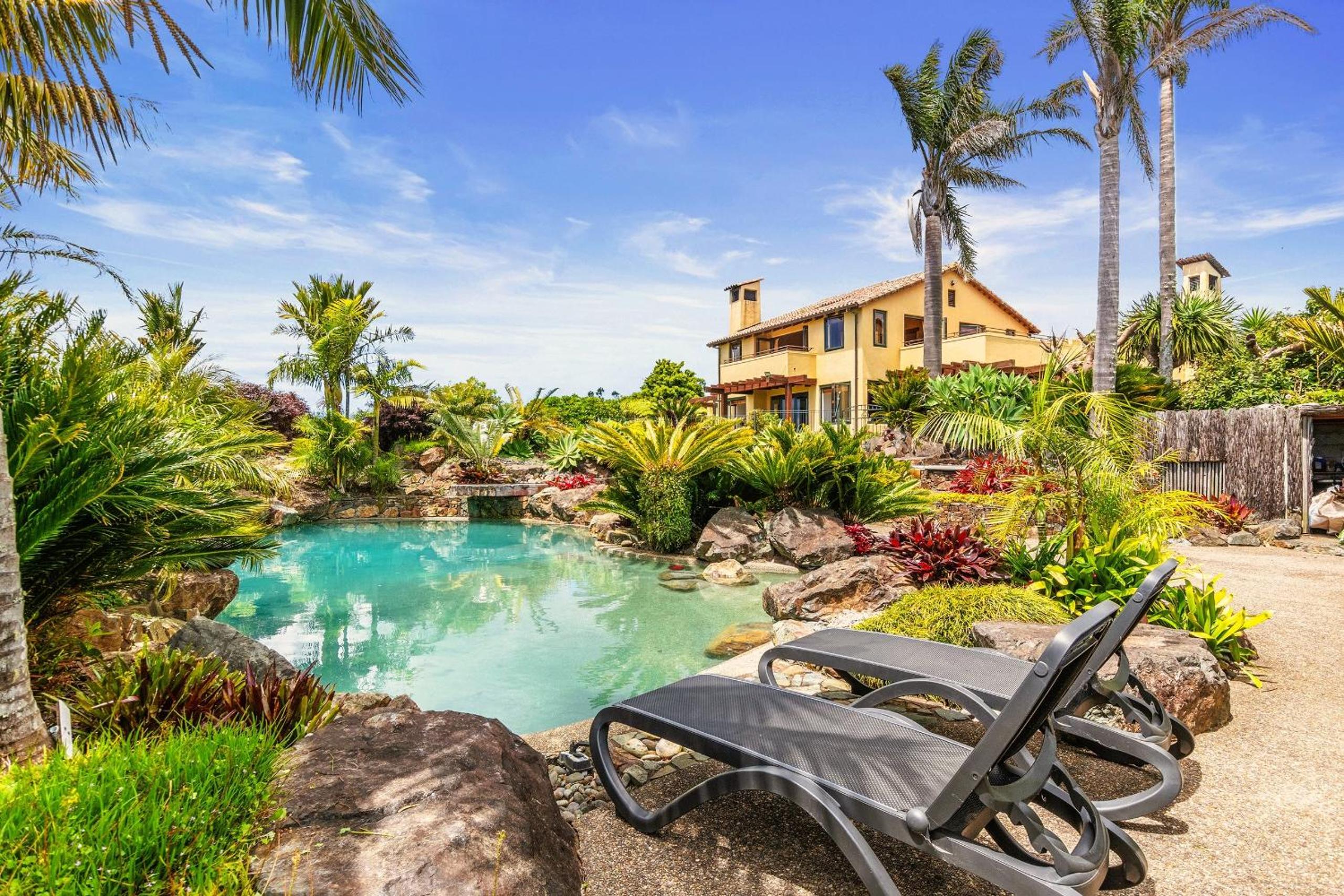 Villa photo 3