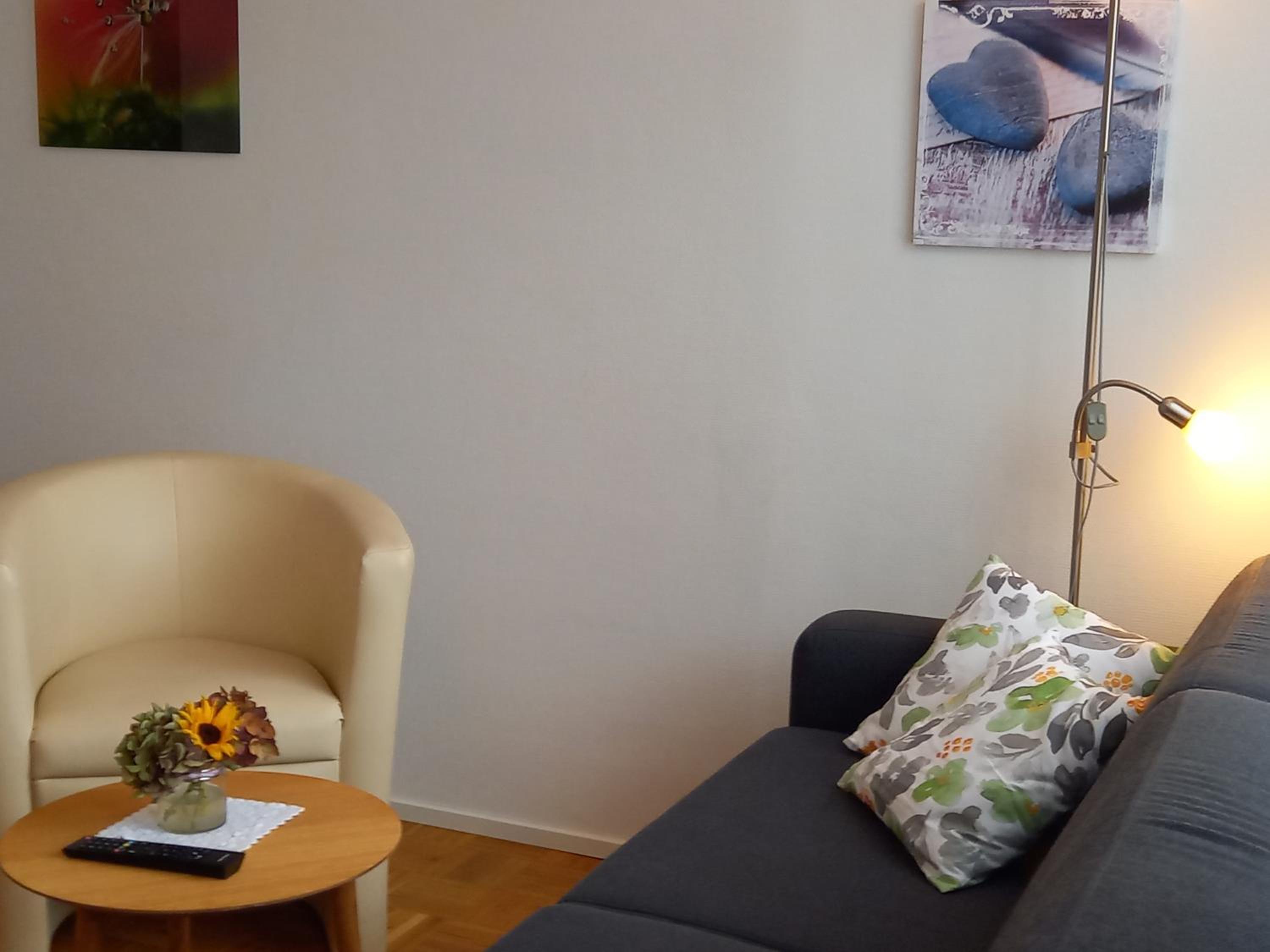 Apartment photo 2