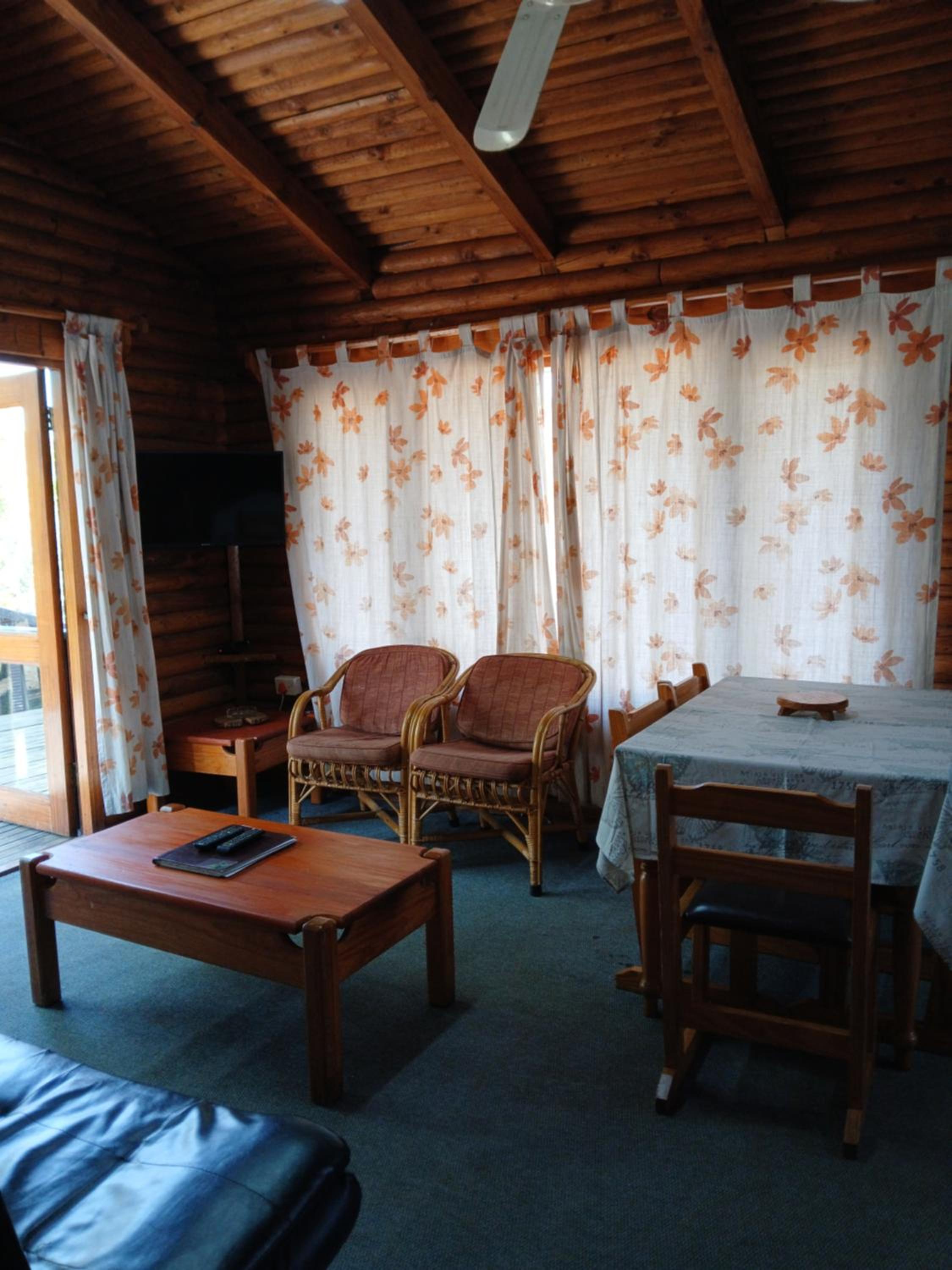 Bungalow (4-6 Sleeper) - Photo 27