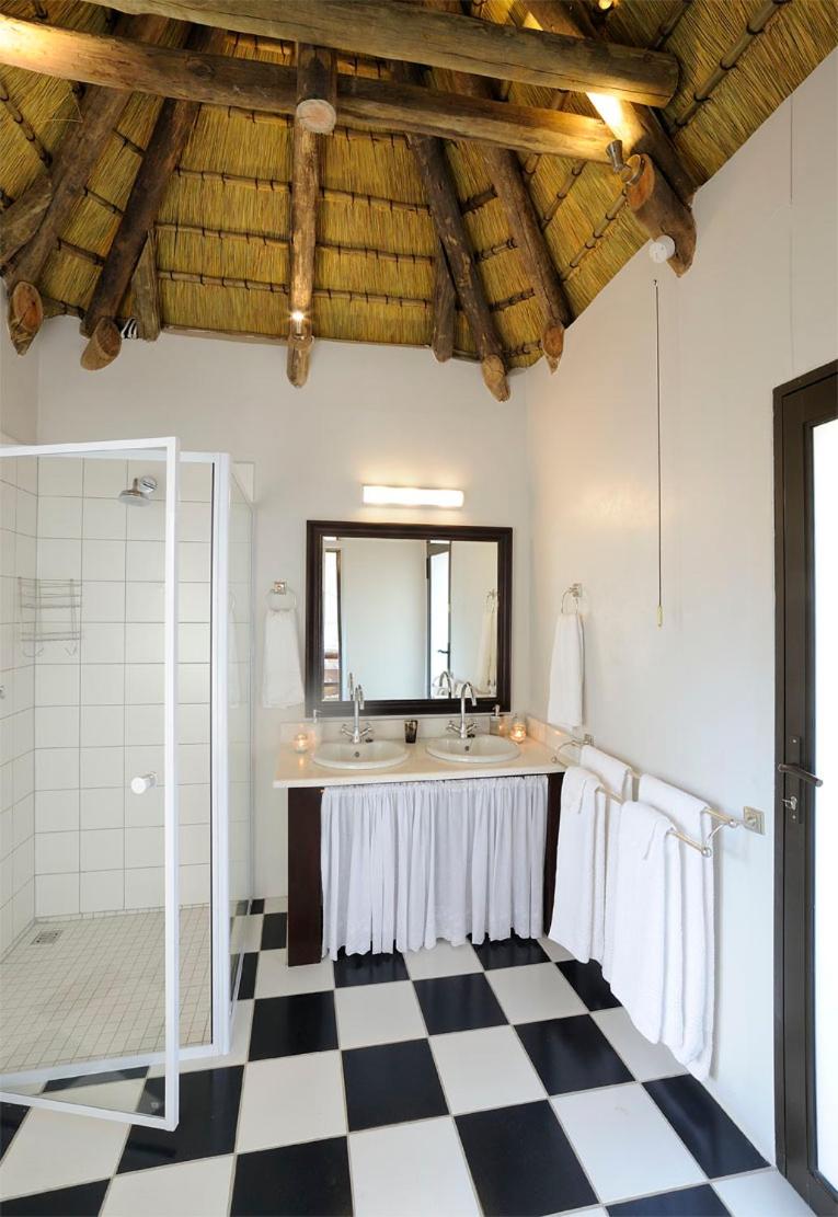 Superior Bungalow photo 3