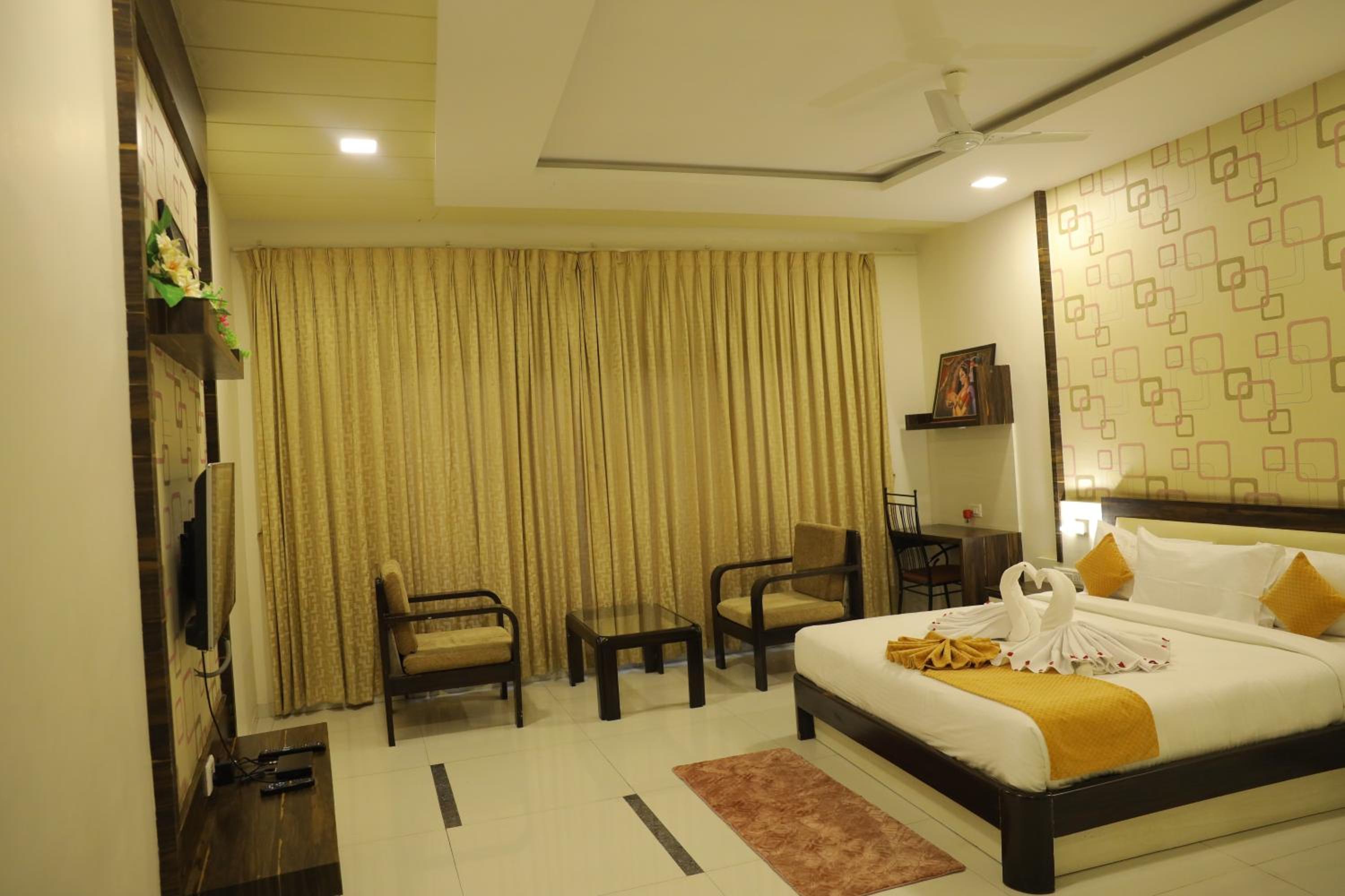 Superior King Room photo 1