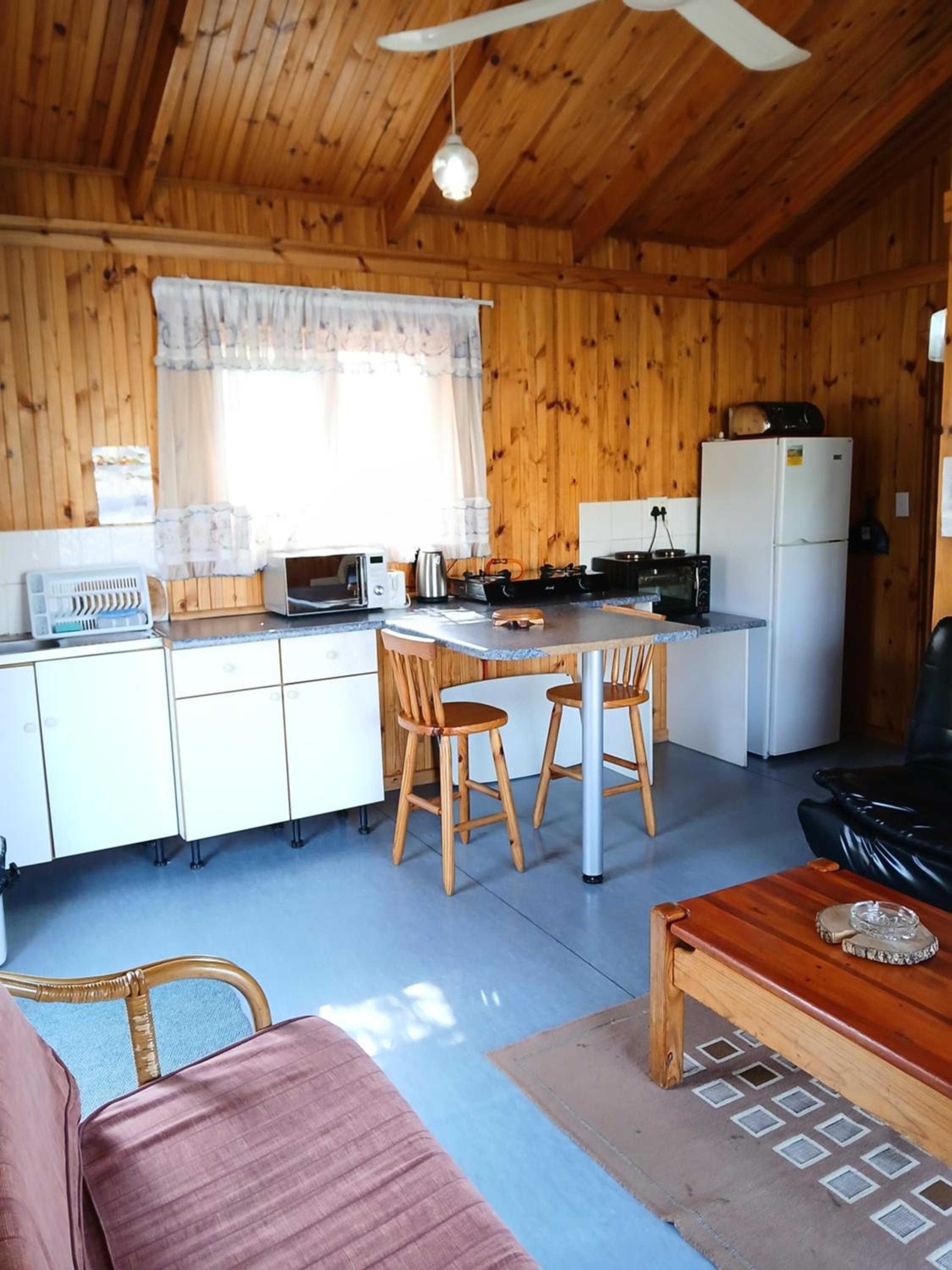 Bungalow (2 Adults) photo 3