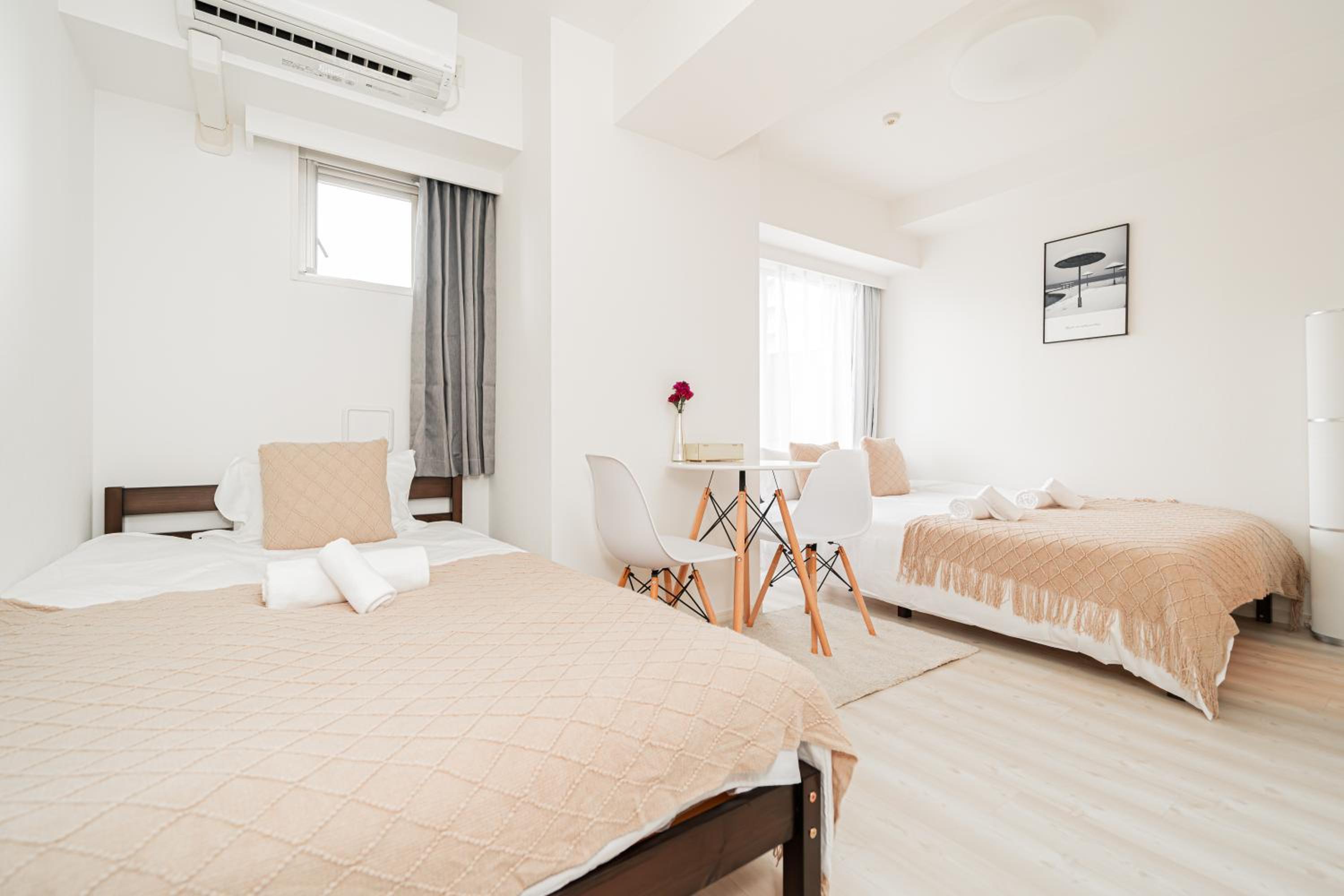 Studio Apartment with One Double Bed photo 2