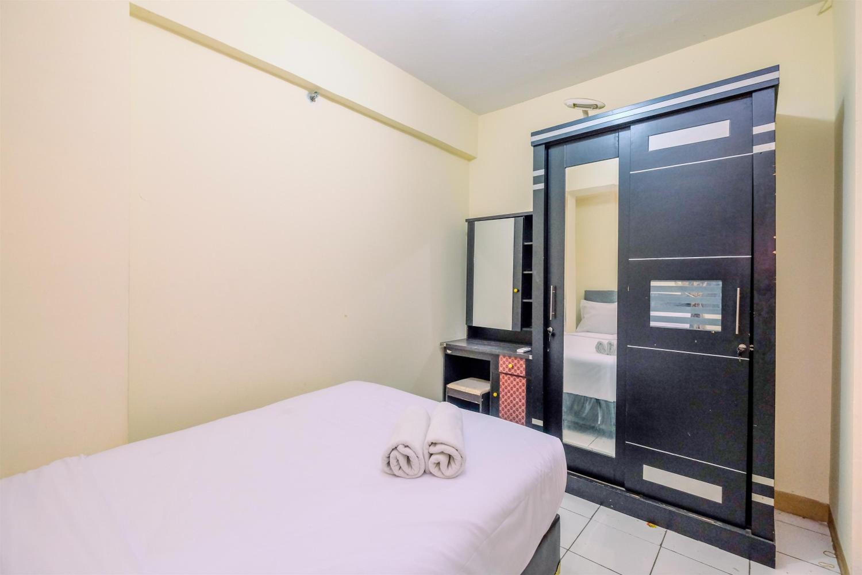 Two-Bedroom Apartment - Photo 12