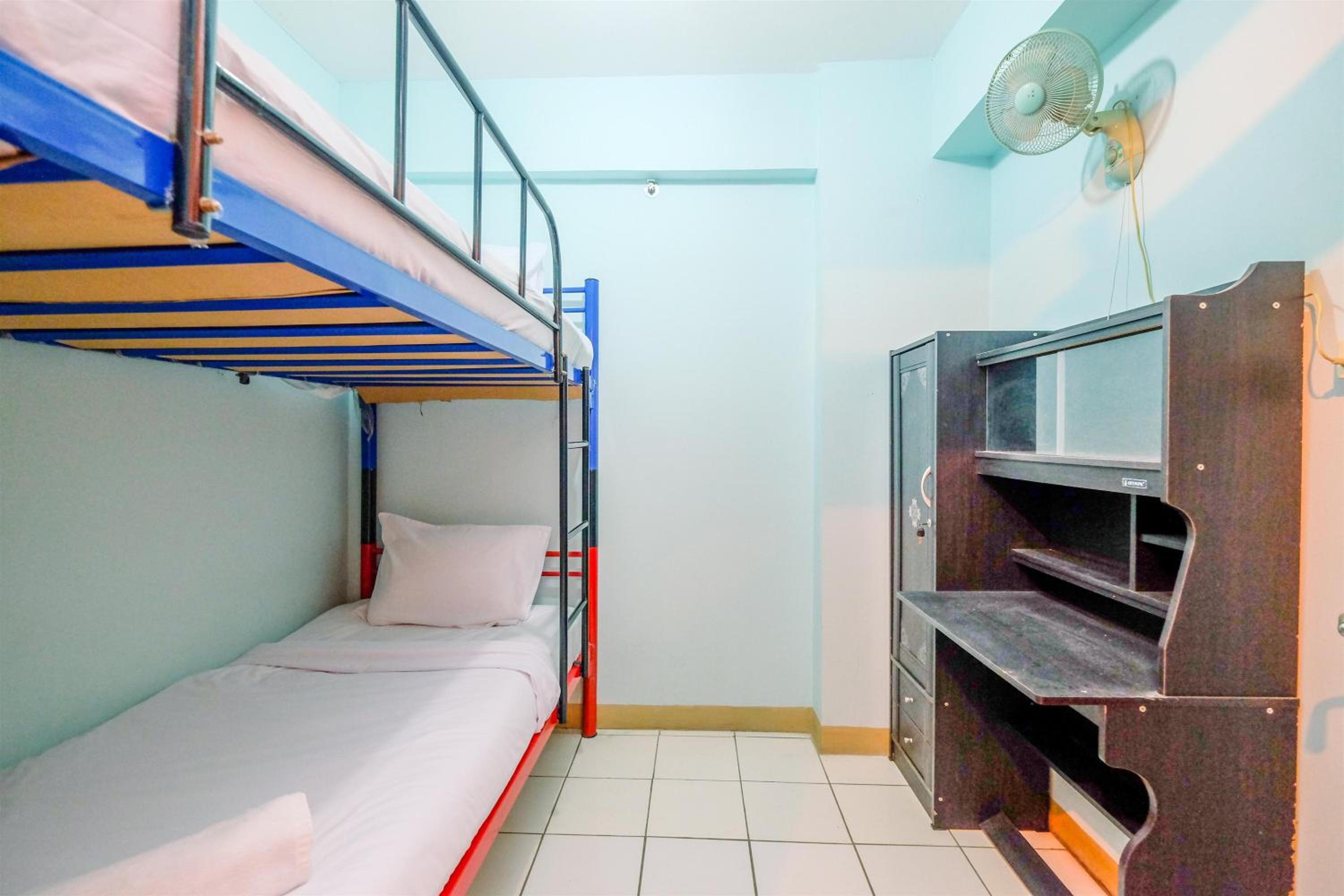Two-Bedroom Apartment - Photo 9