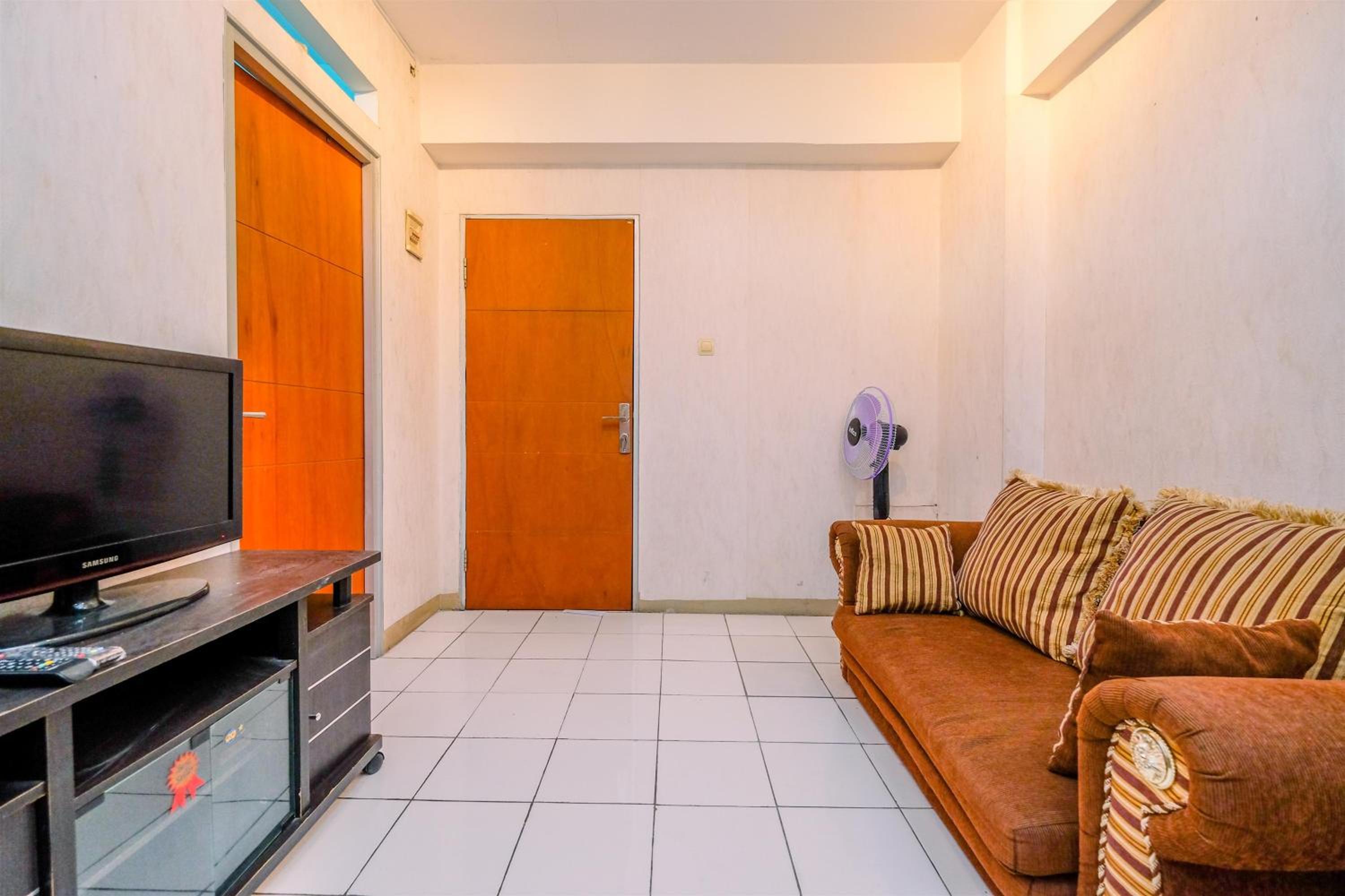 Two-Bedroom Apartment - Photo 4