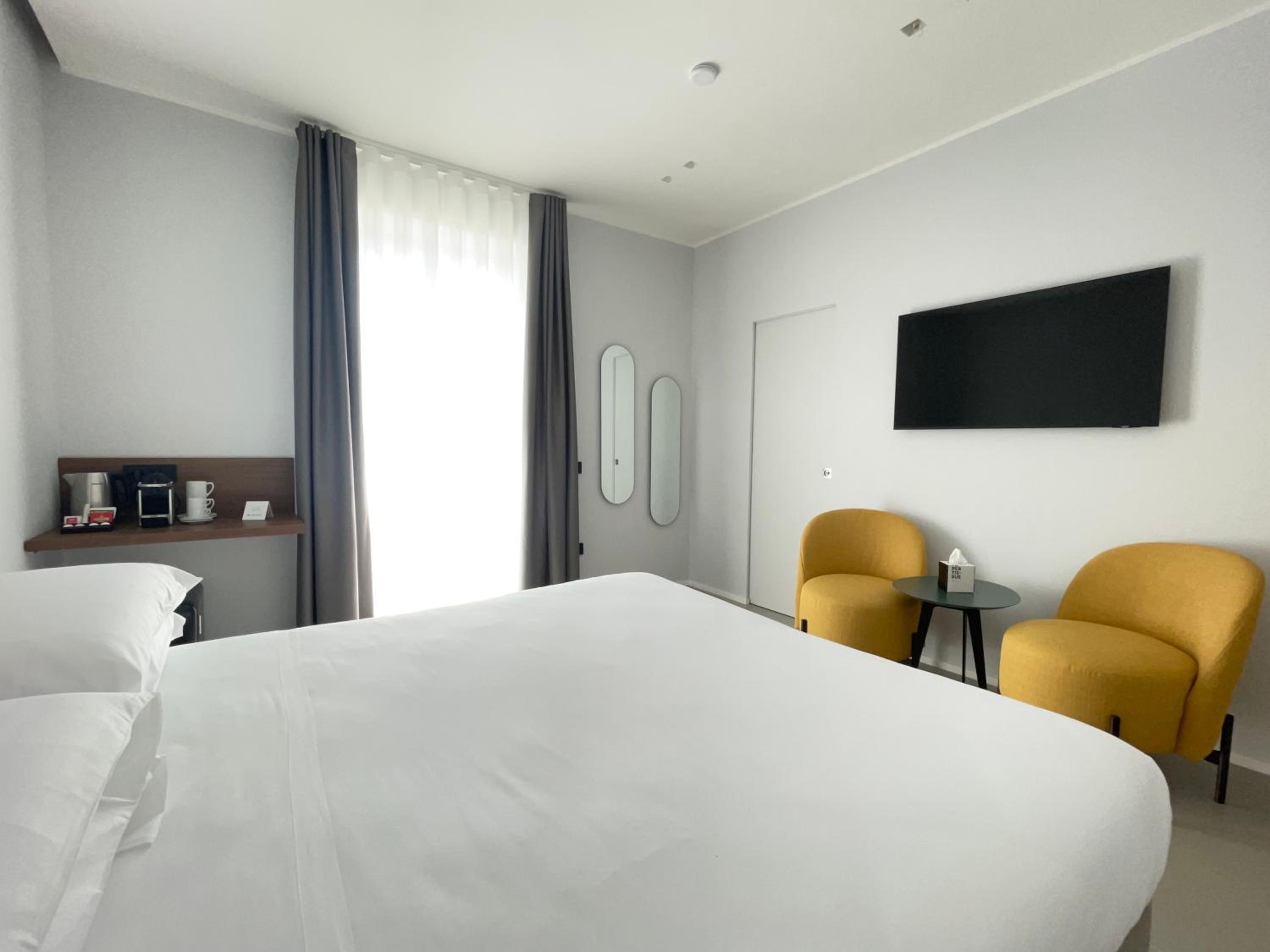 Double or Twin Room with Balcony