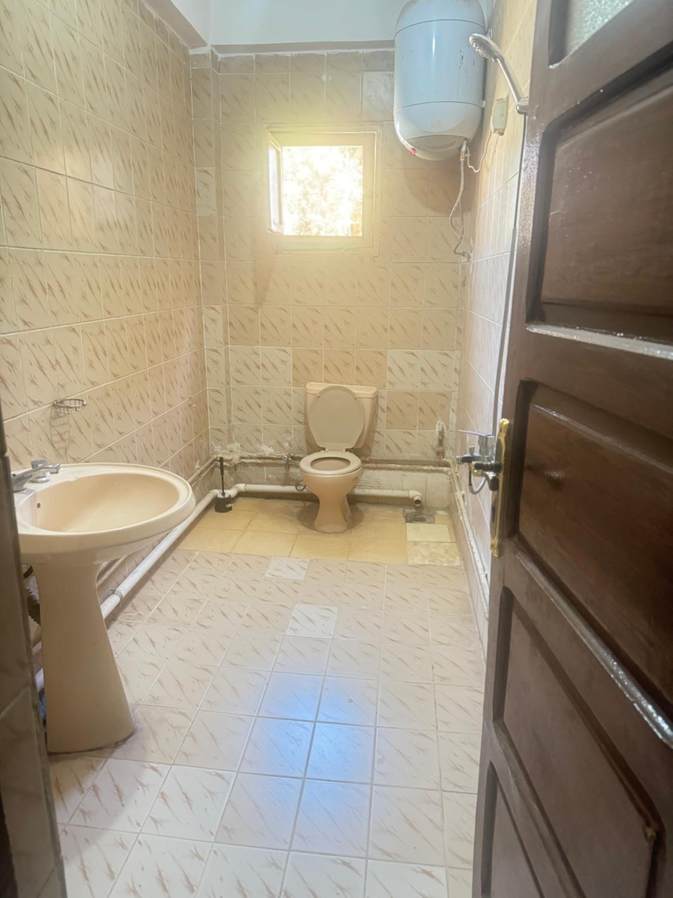 Double Room with Shared Bathroom photo 3