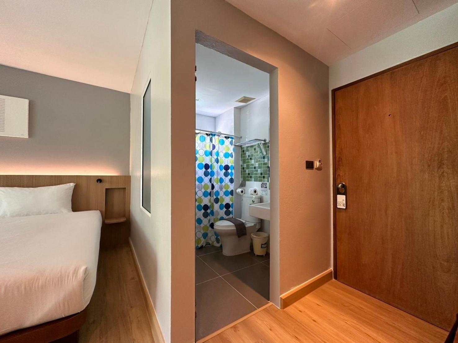Standard Double or Twin Room - Photo 4