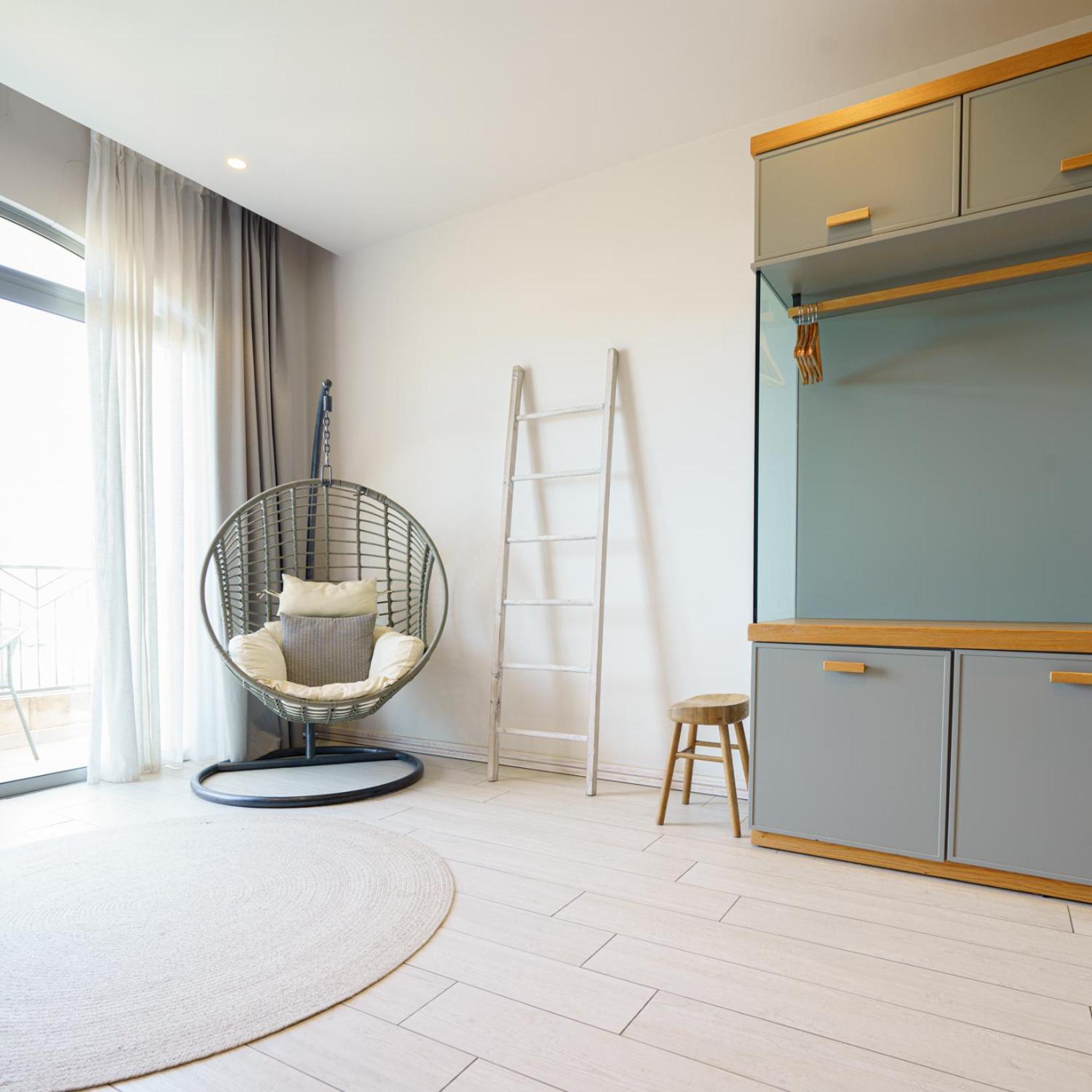 Family Room with Terrace - Photo 1