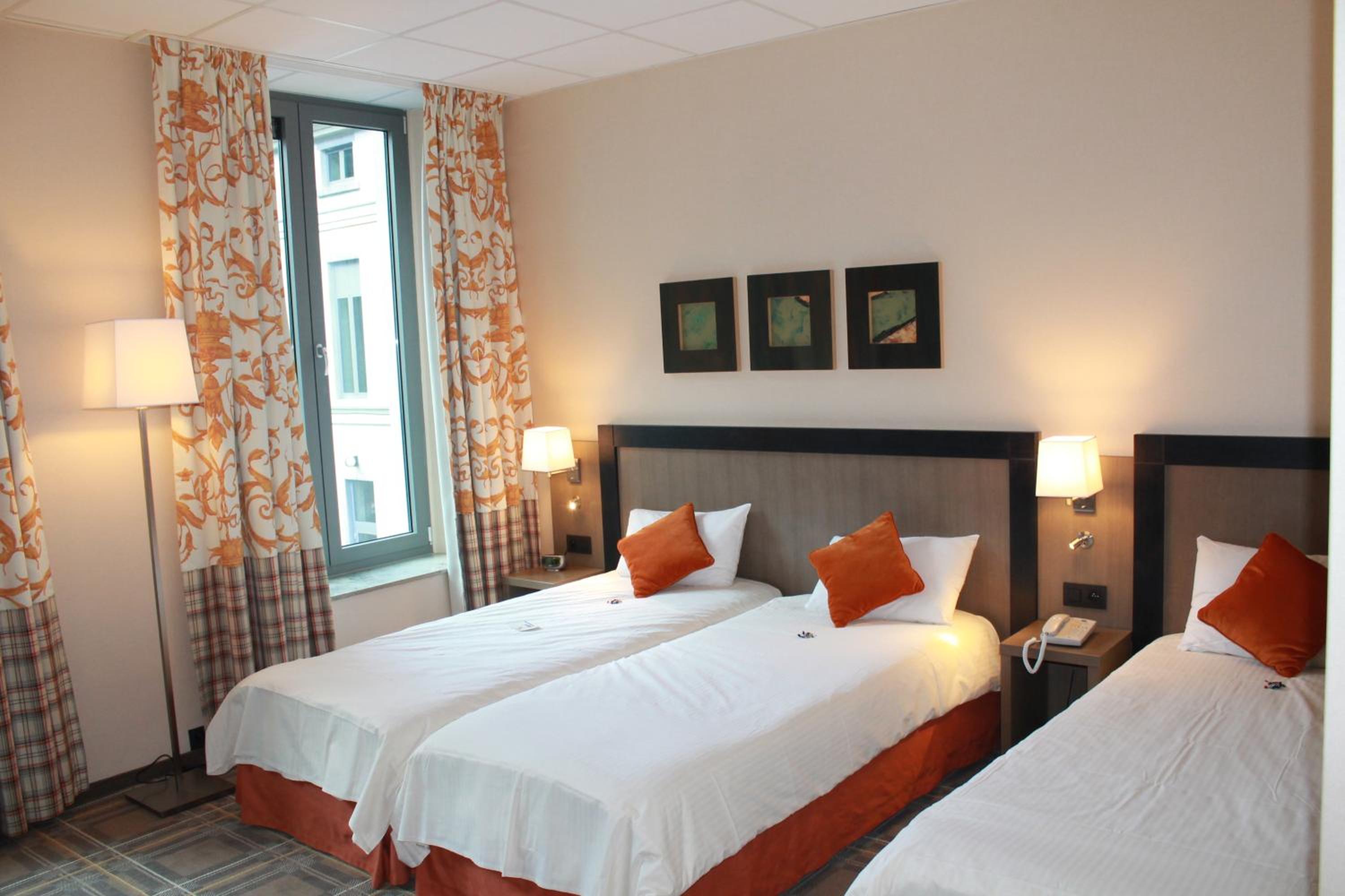 Standard Triple Room - Photo 3