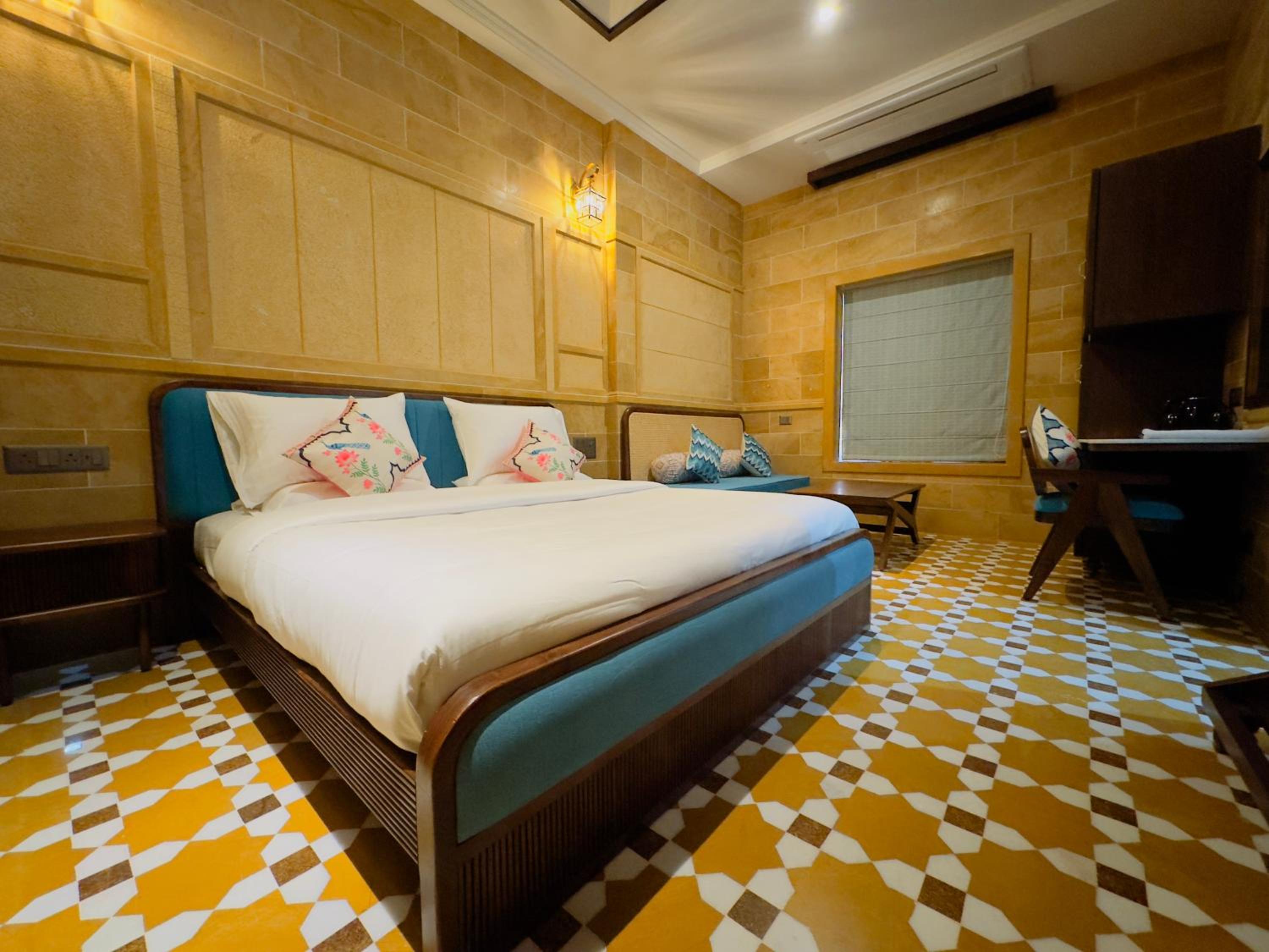 Deluxe King Room