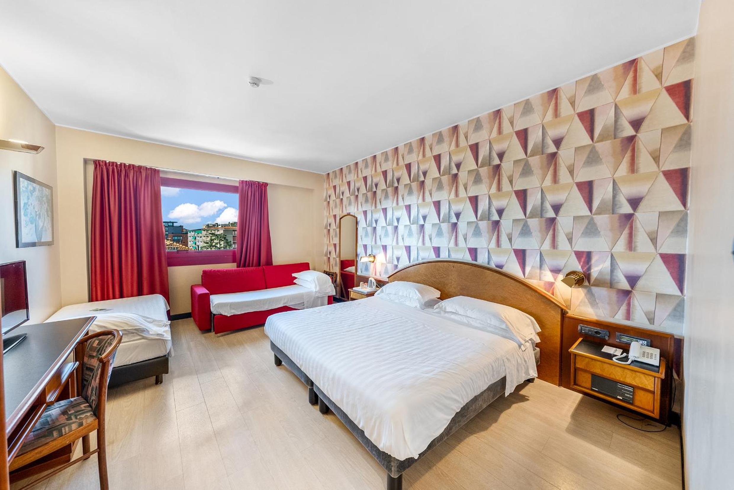 Premium Quadruple Room