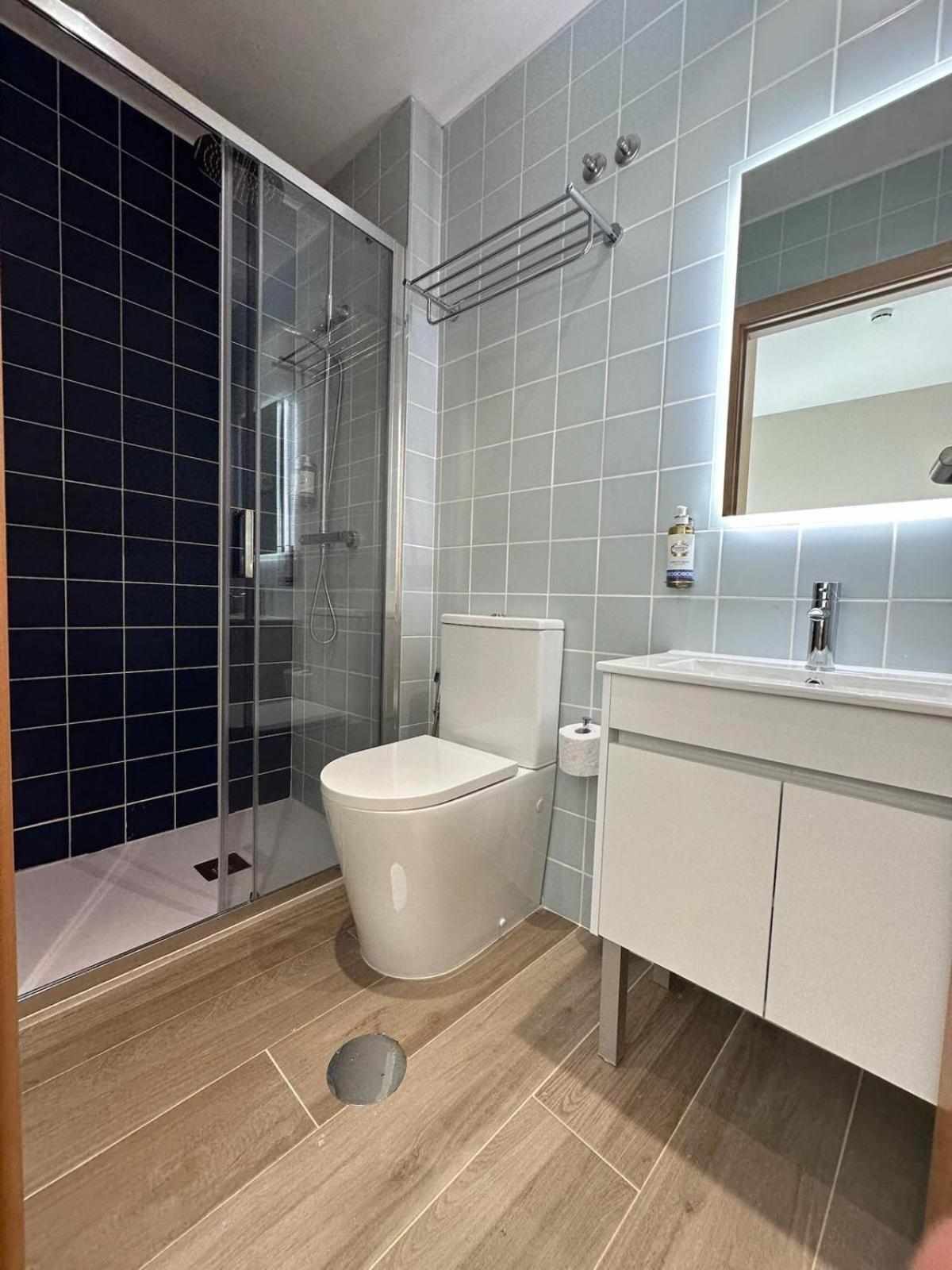 Double Room - Photo 6