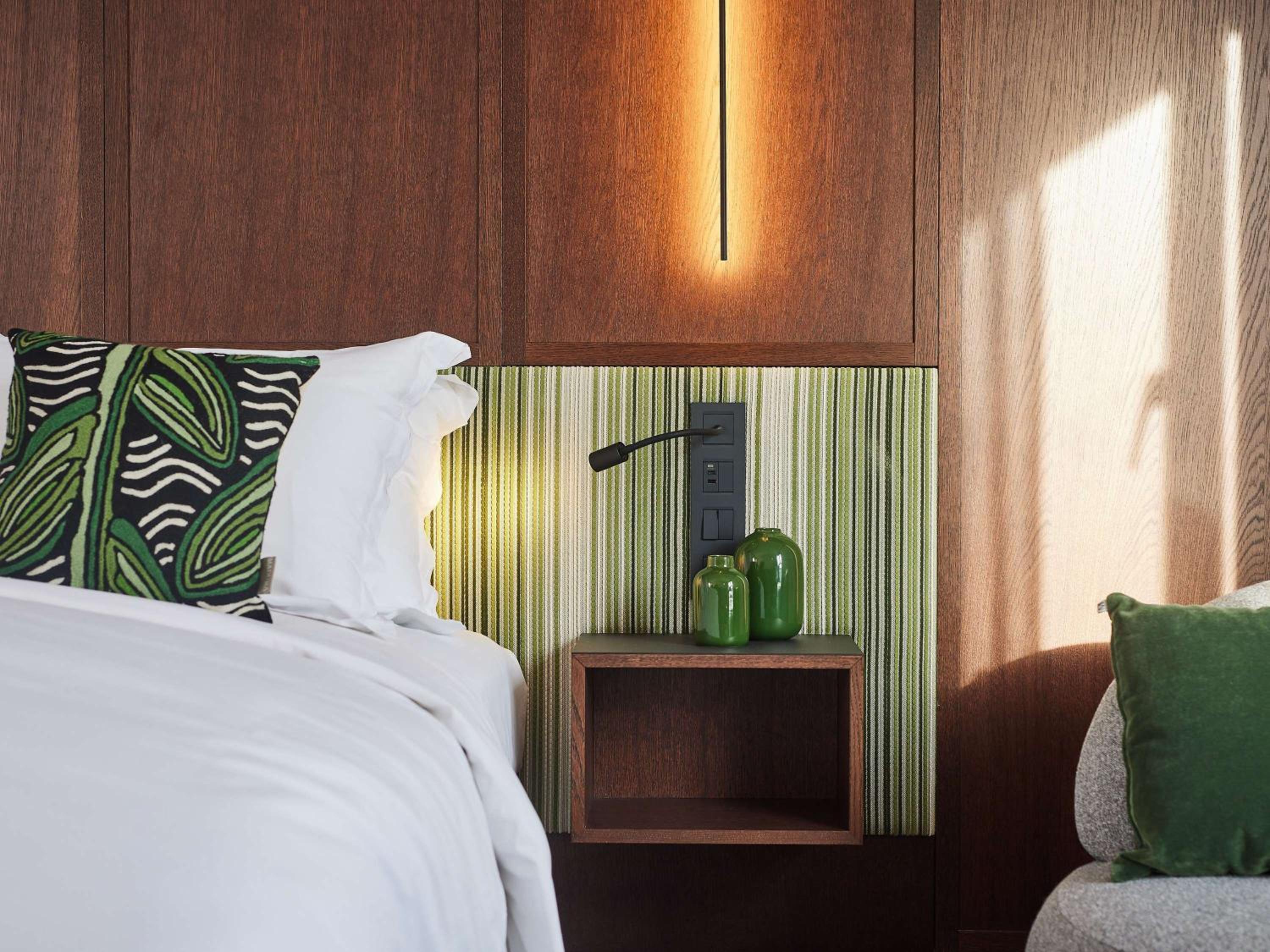 Botanic King Suite with Garden View - Photo 3