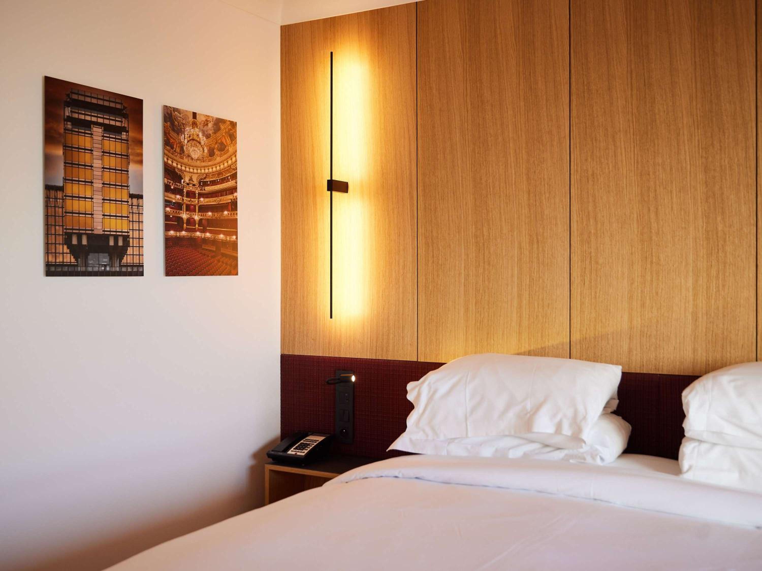 Superior Twin Room with City View - Photo 1