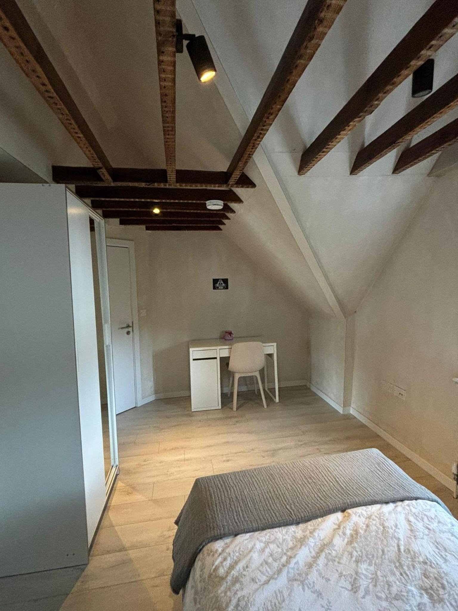 Single Room With Bathroom photo 1
