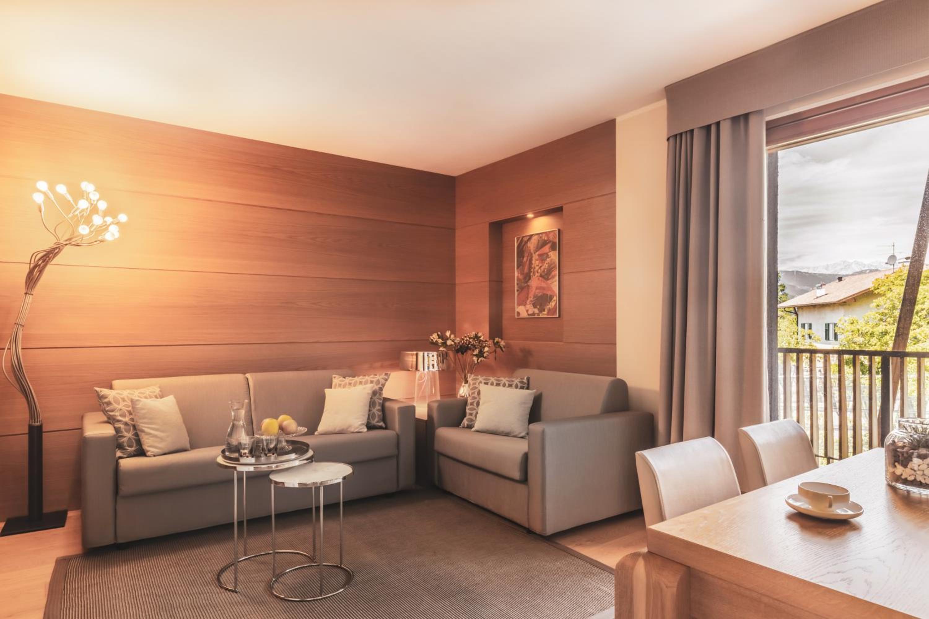 Royal Superior Suite - Photo 2