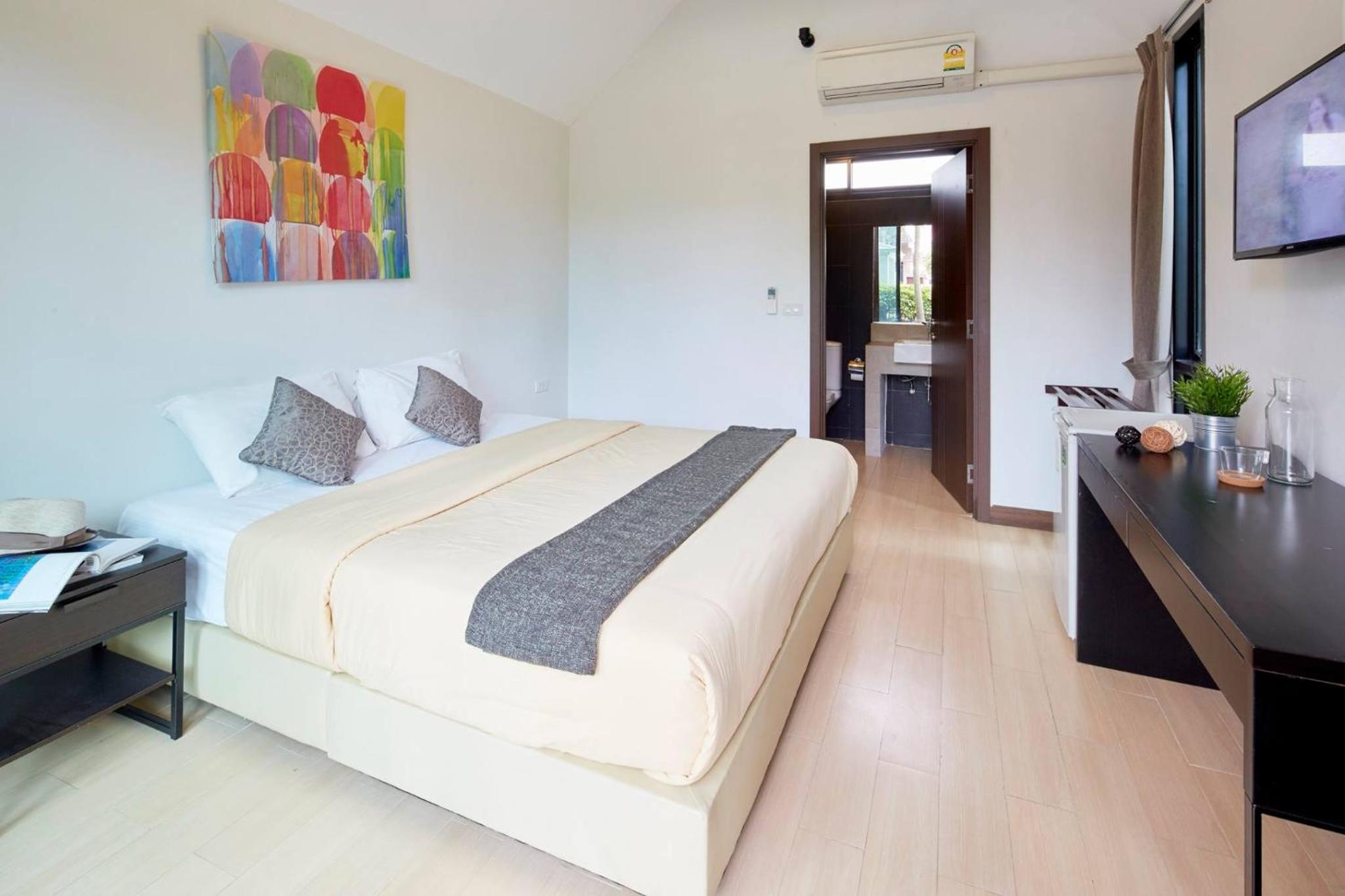 One-Bedroom Villa with Terace-Pool View