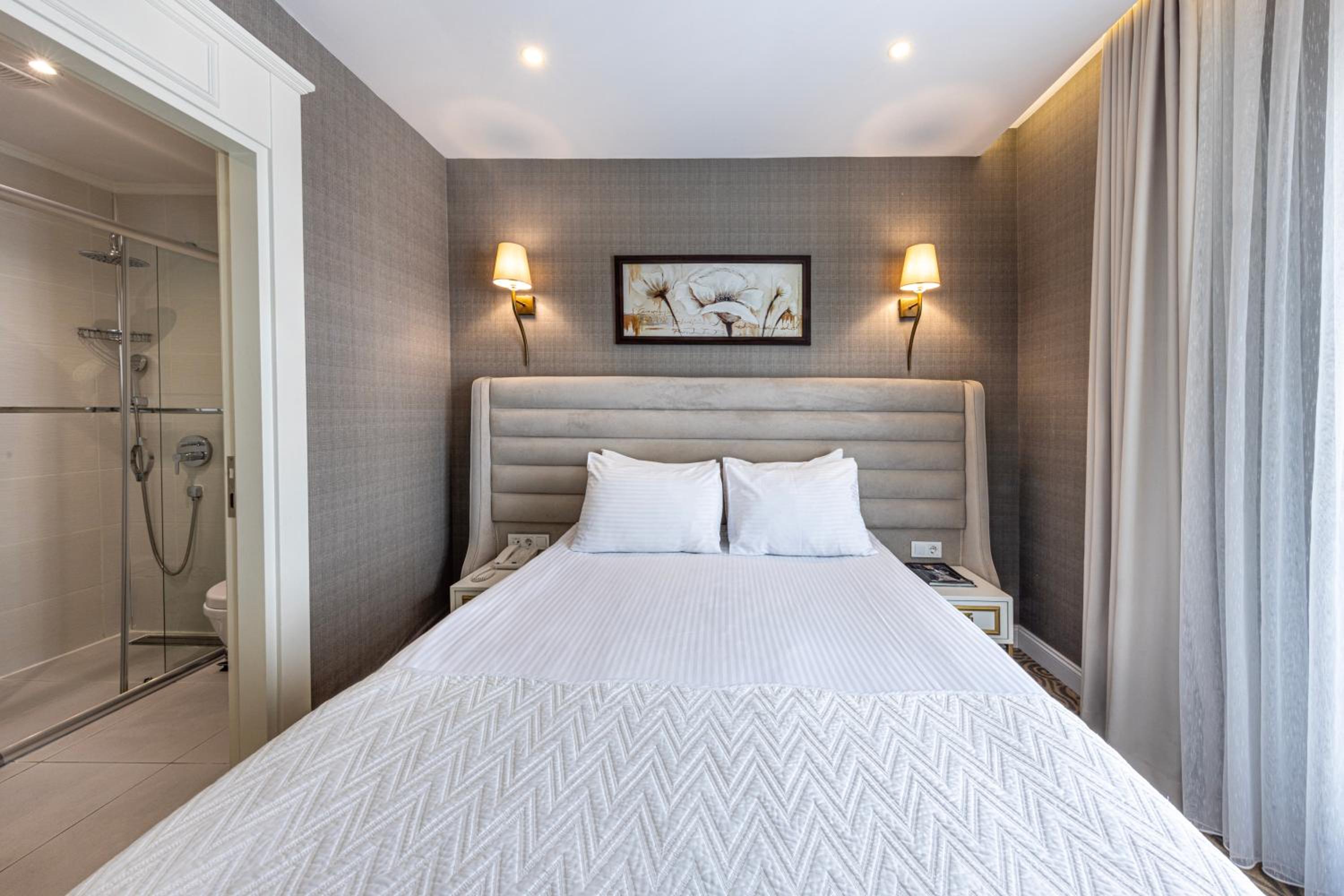 Standard Double Room photo 1