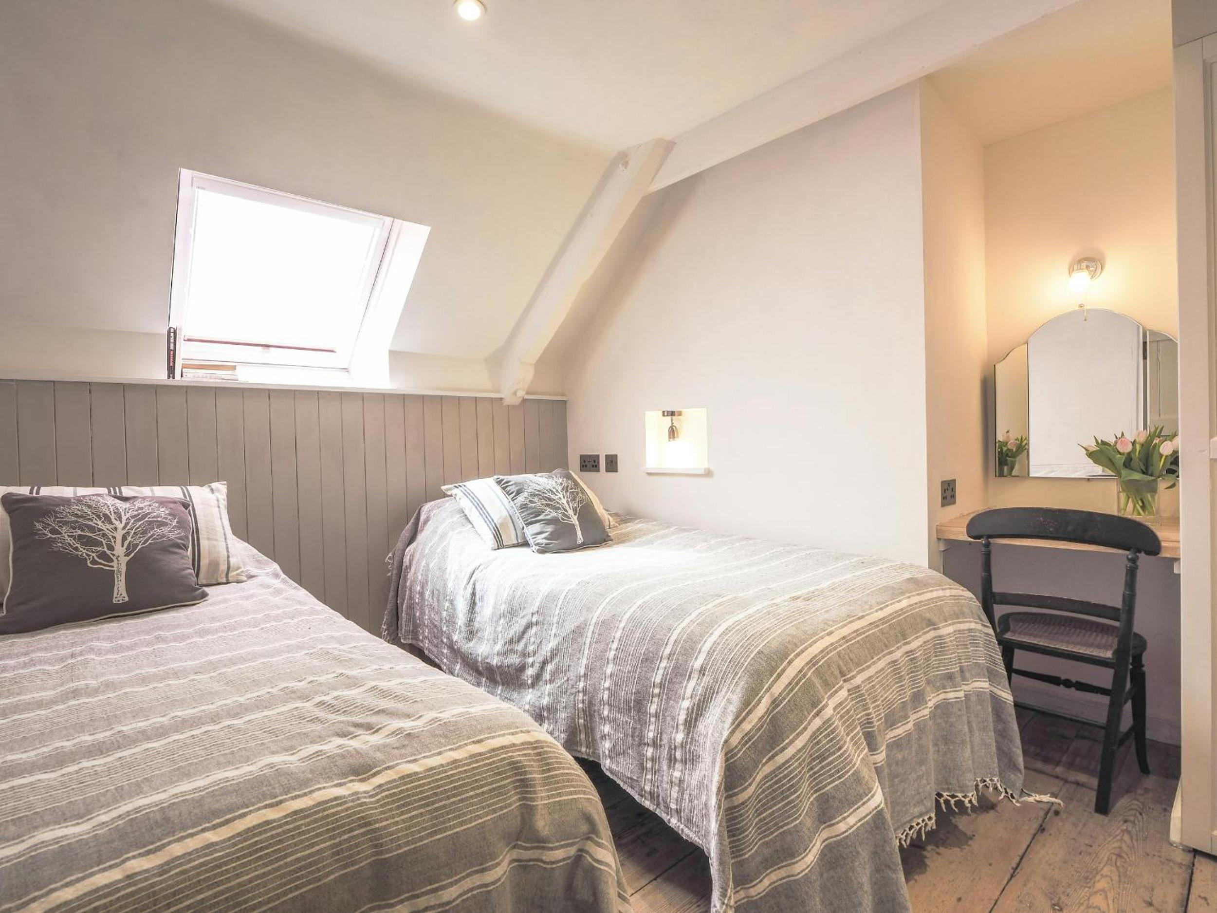 Two-Bedroom House photo 3