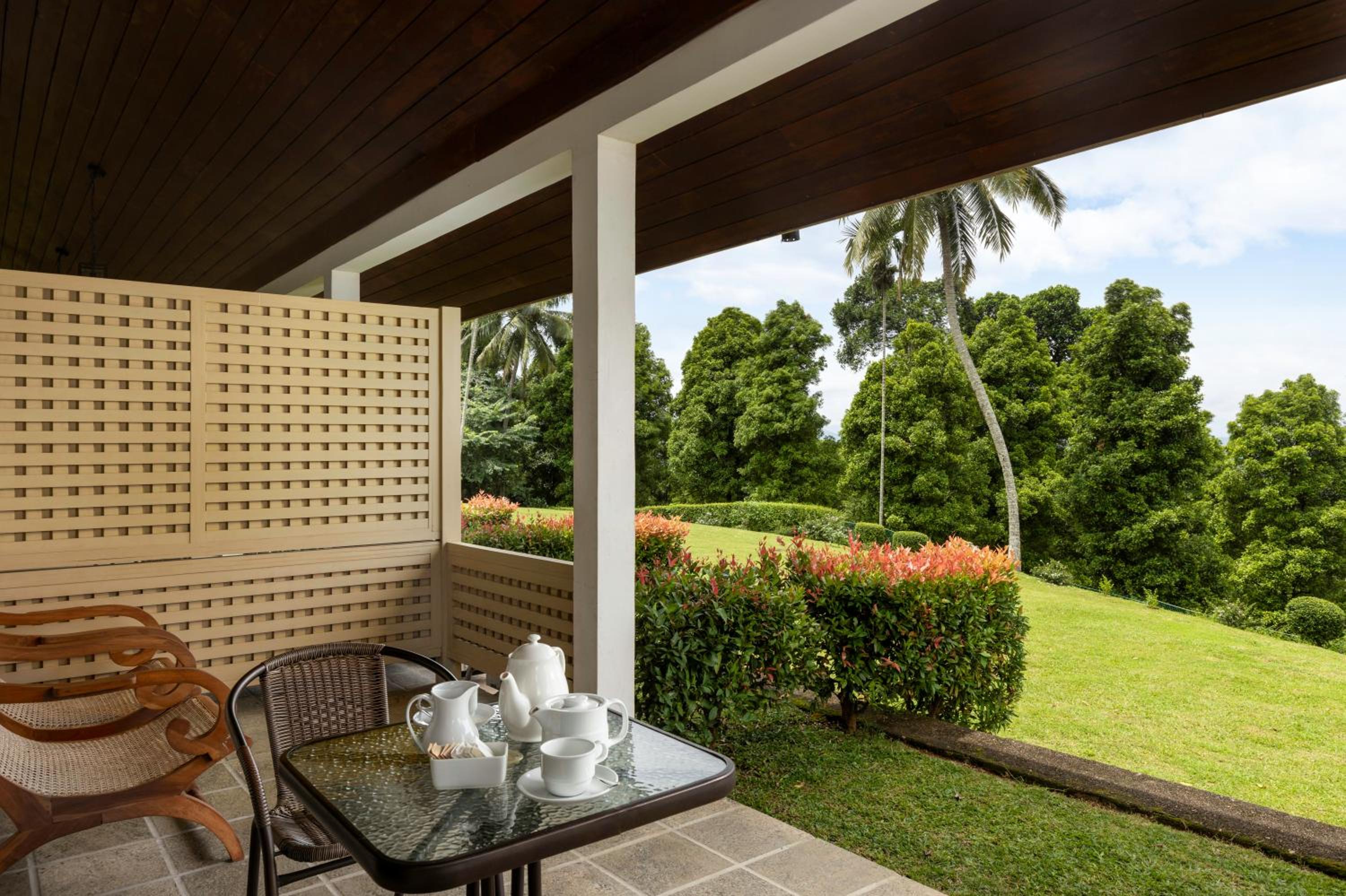 Deluxe Tea Room With Free Pick Up And Drop - Mountain View photo 3
