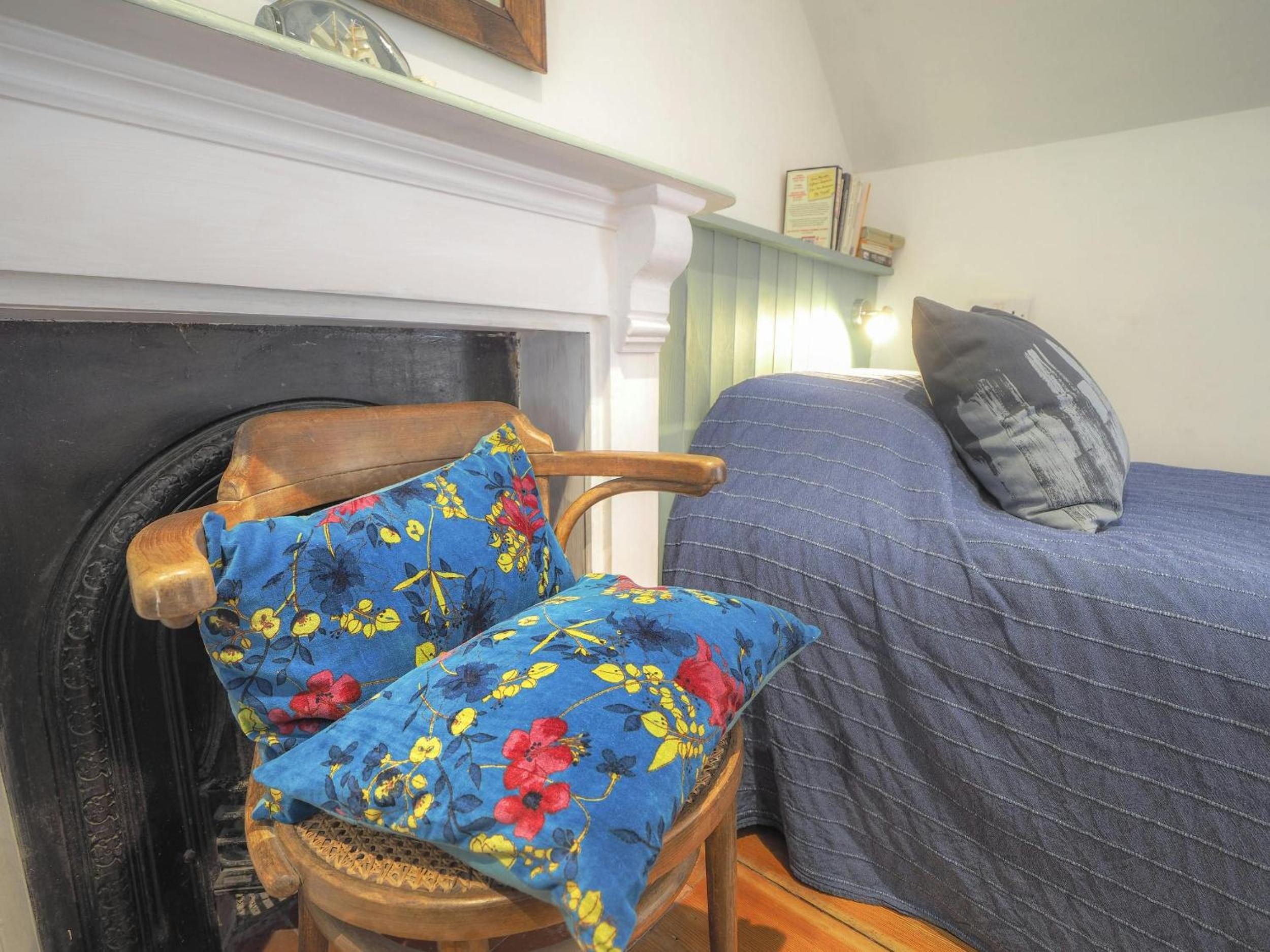 Two-Bedroom House photo 2