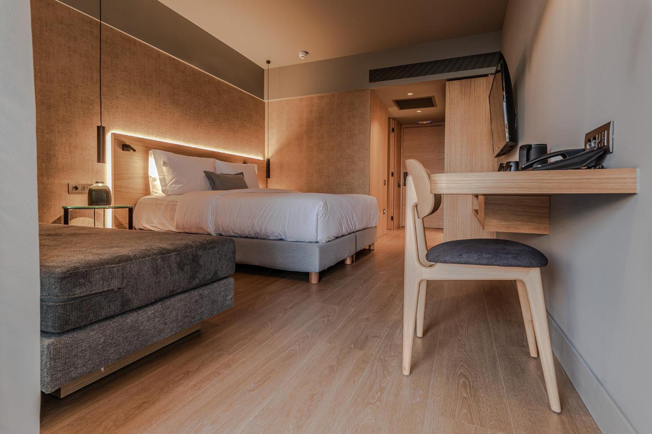 Comfort Triple Room - Photo 9