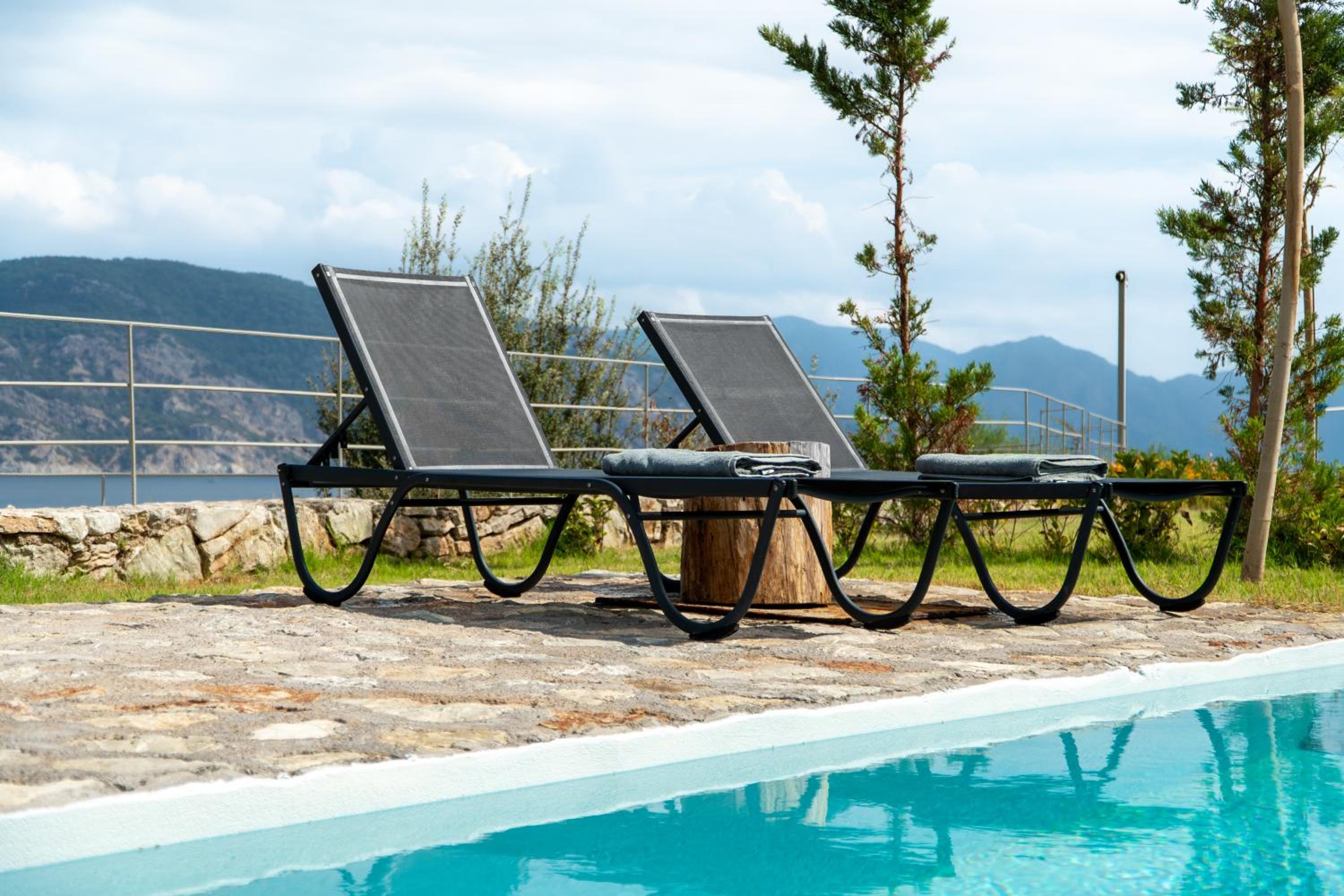 Sea View Villa with Private Pool - Photo 18