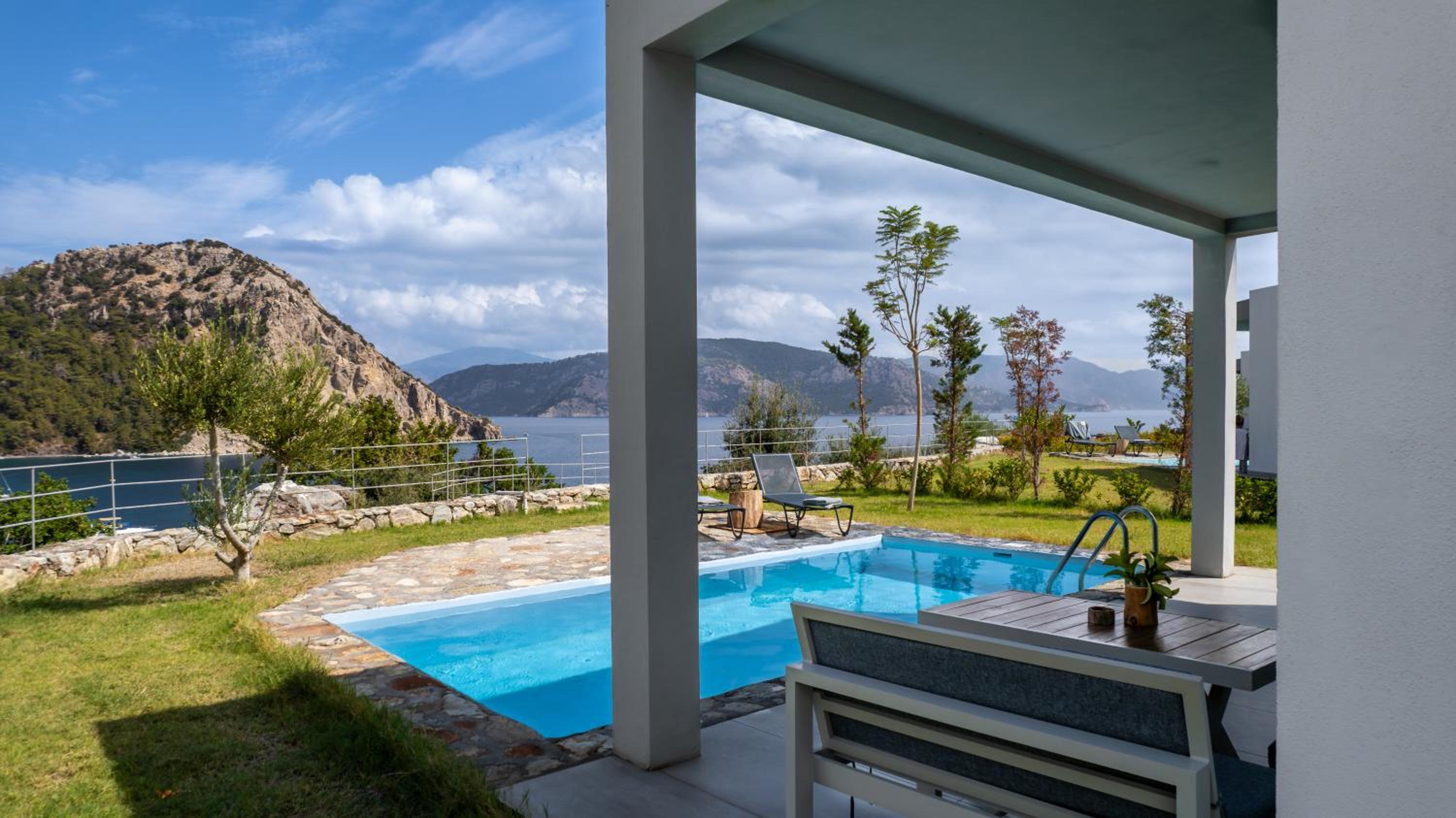 Sea View Villa with Private Pool - Photo 12