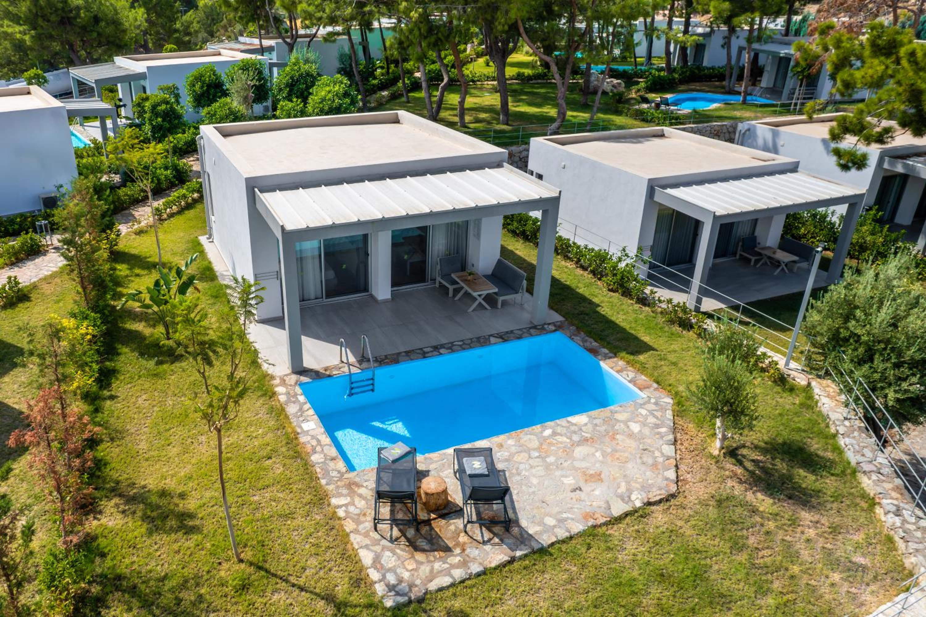 Sea View Villa with Private Pool - Photo 17