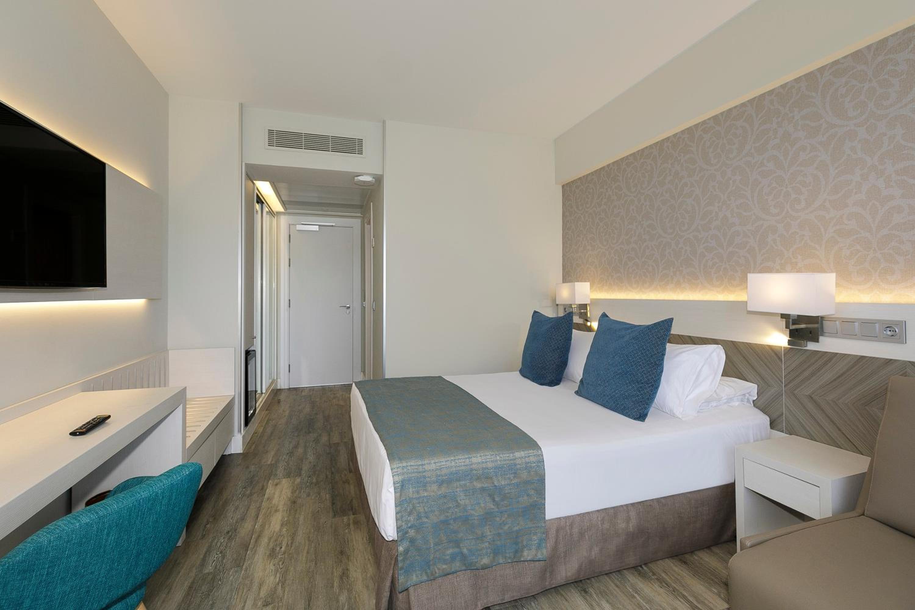 Superior Room Lateral Sea View - Photo 3