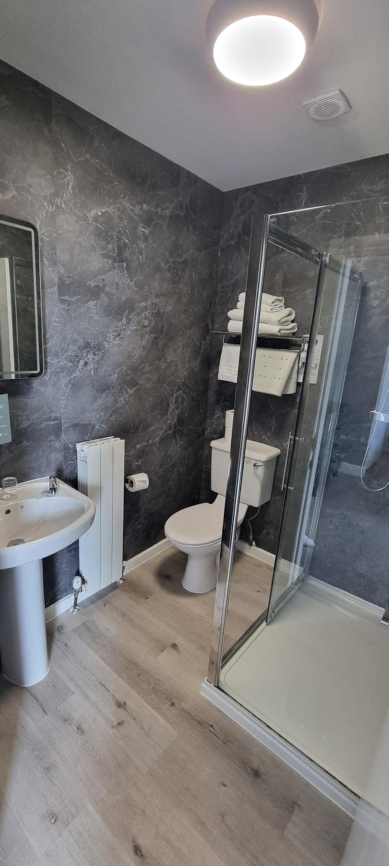 Double or Twin Room with Sea View - Photo 4