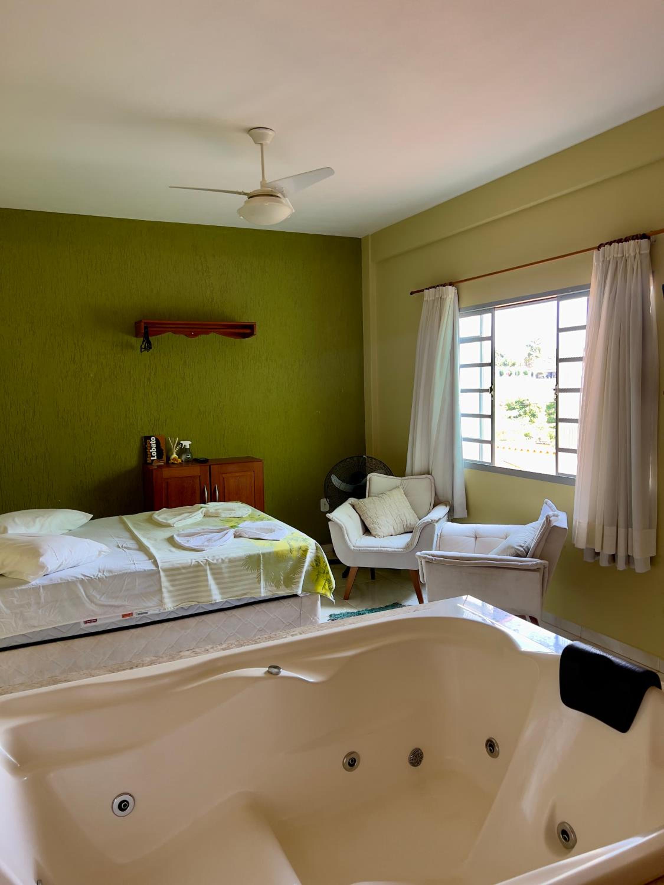 Double Room with Spa Bath photo 2
