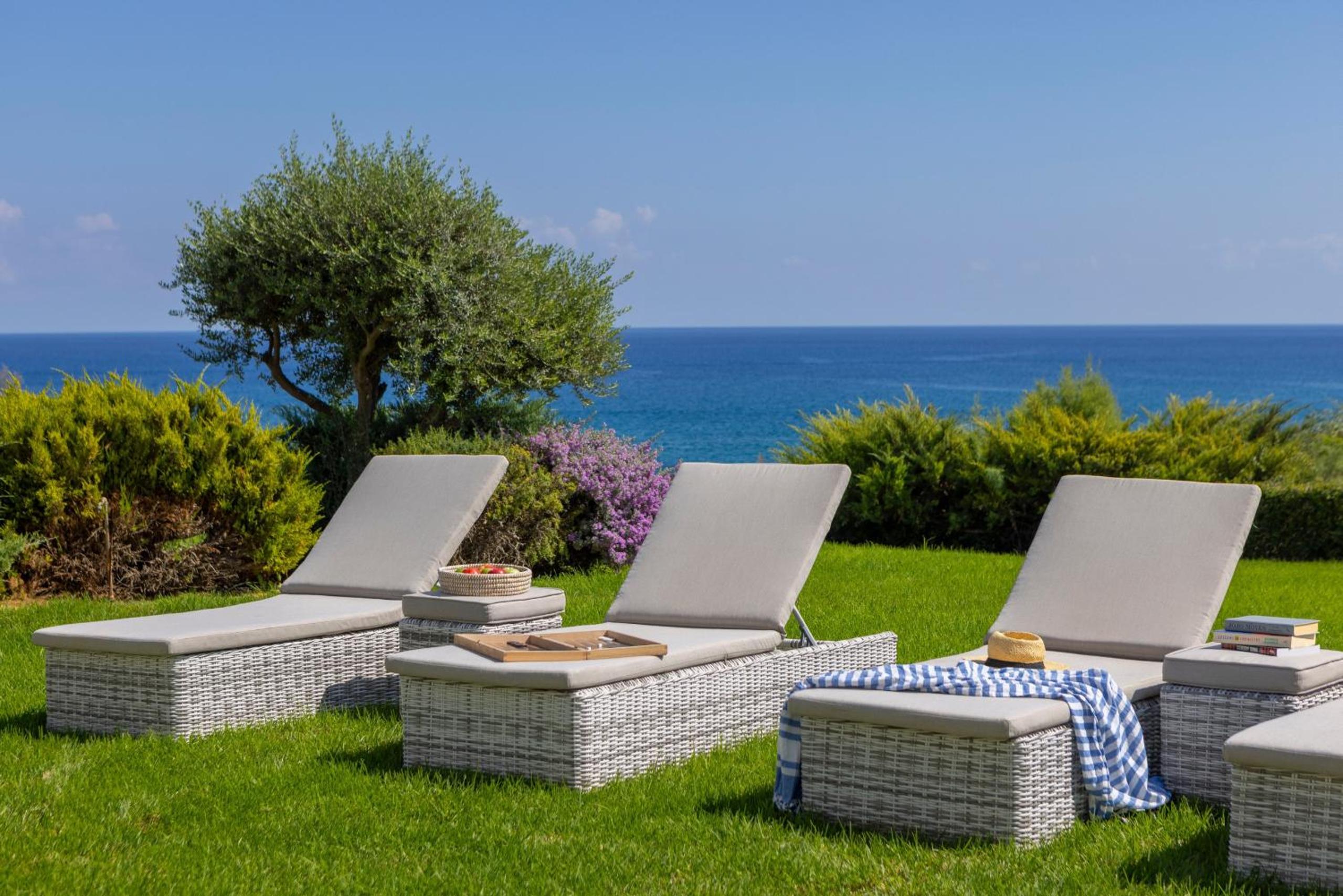 Villa with Sea View photo 1